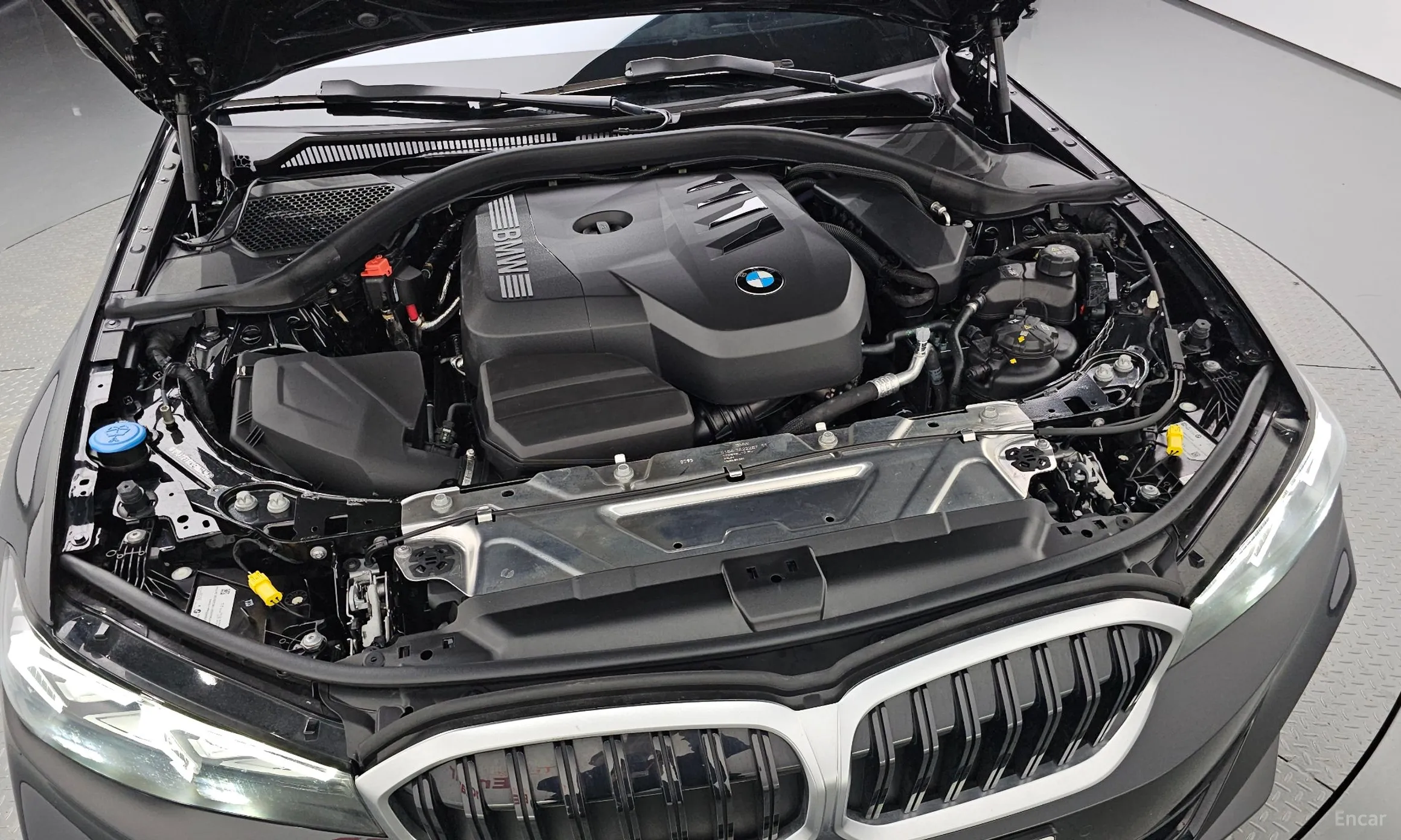 BMW 3 Series (G20) превью 6