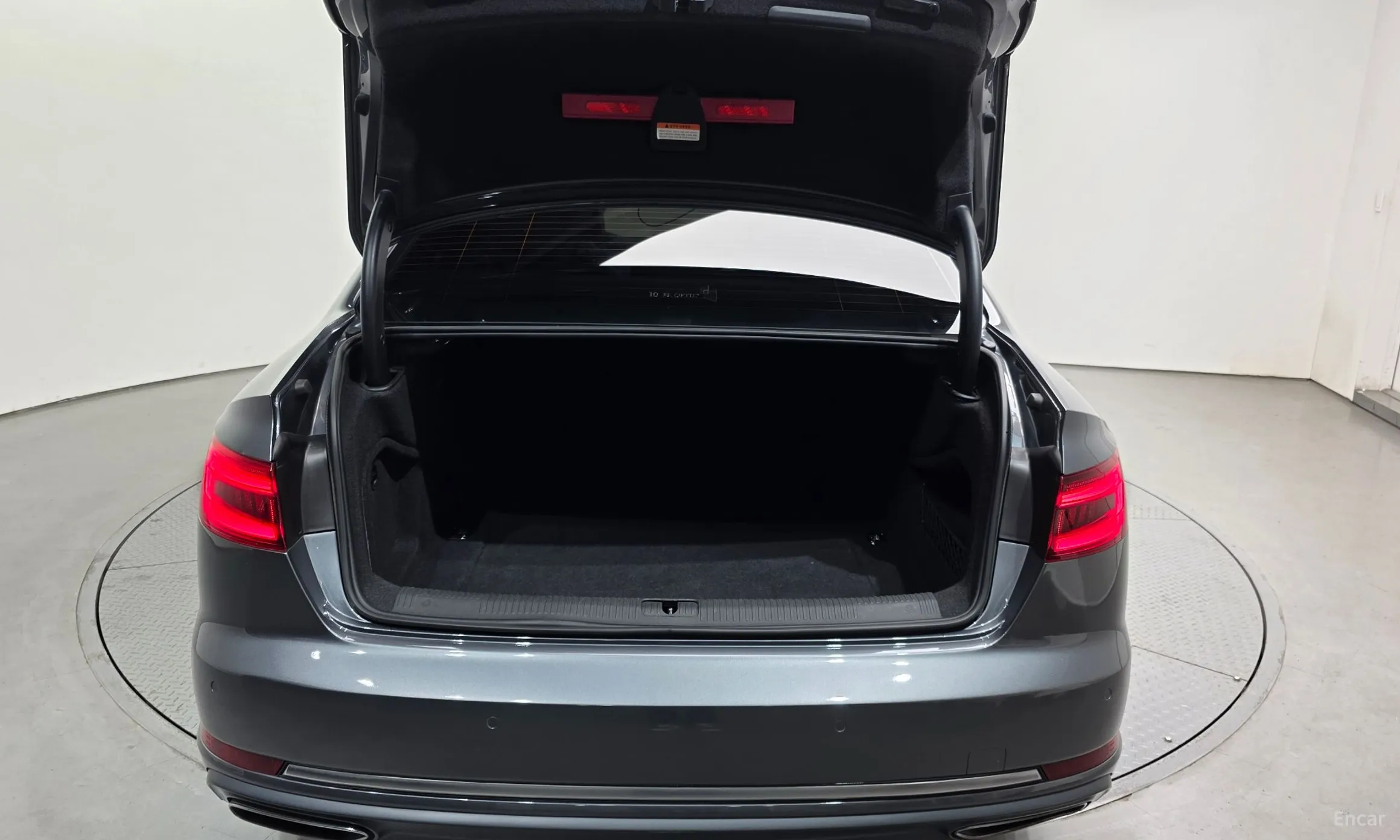 Audi A4 (B9) превью 20