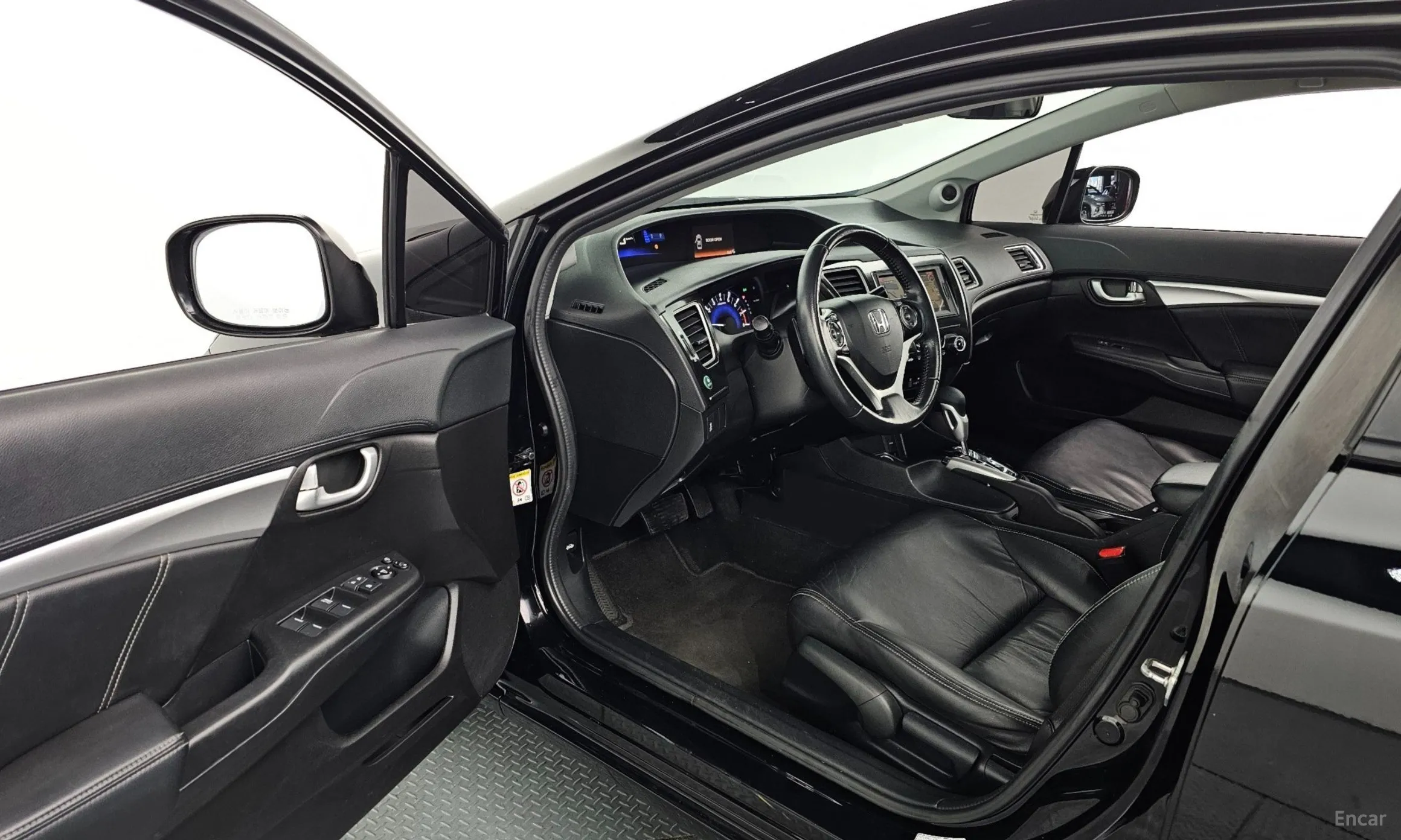 Honda Civic превью 11
