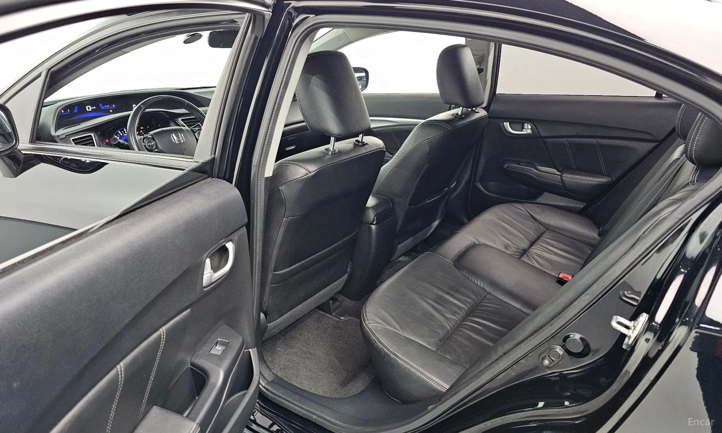 Honda Civic превью 12