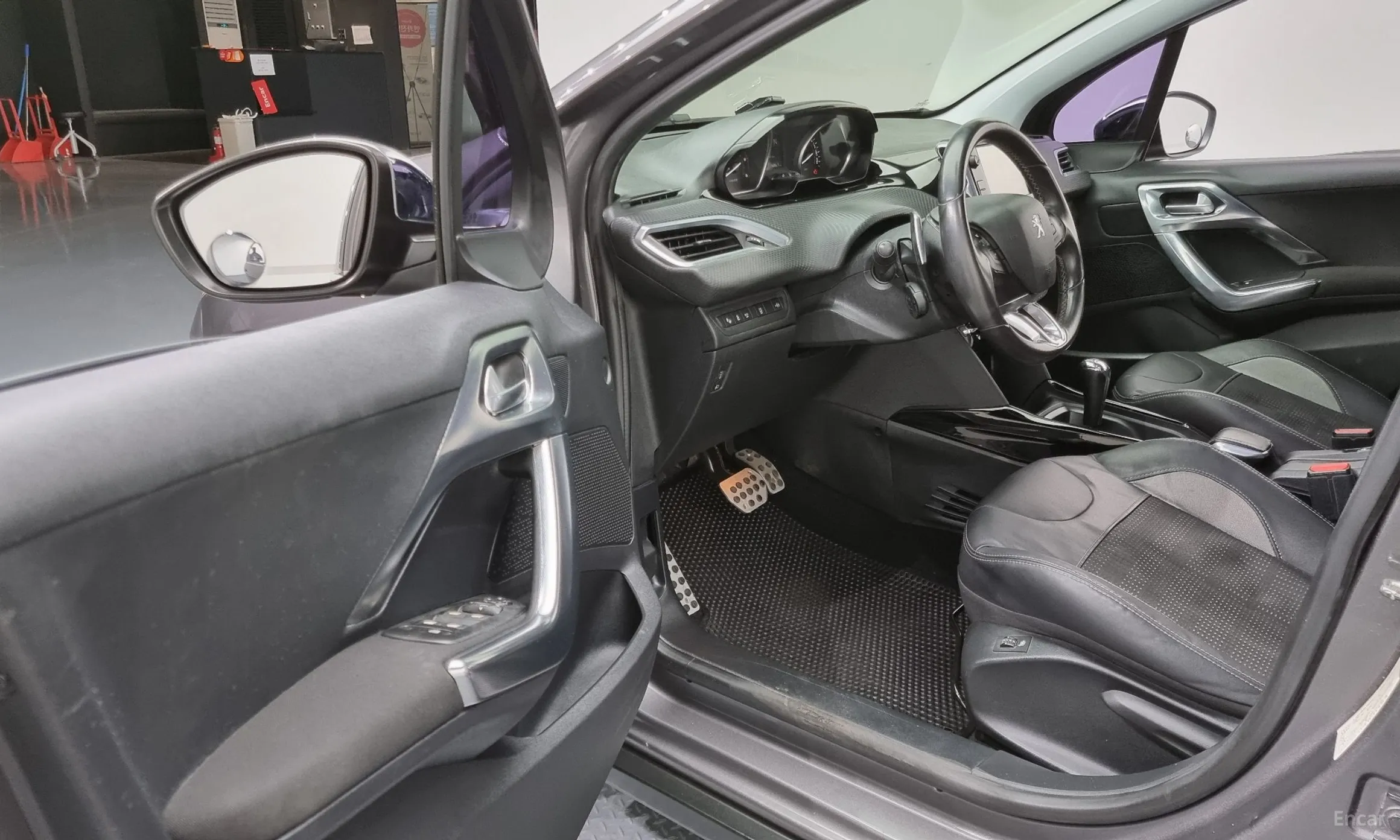 Peugeot 2008. превью 10