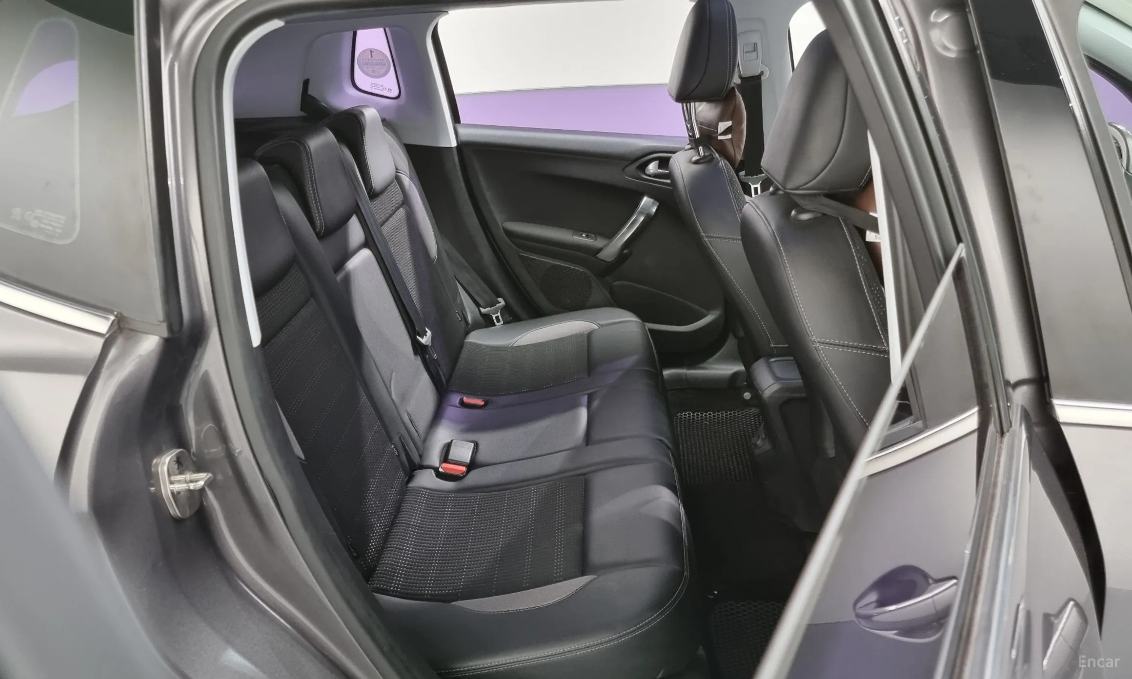 Peugeot 2008. превью 13