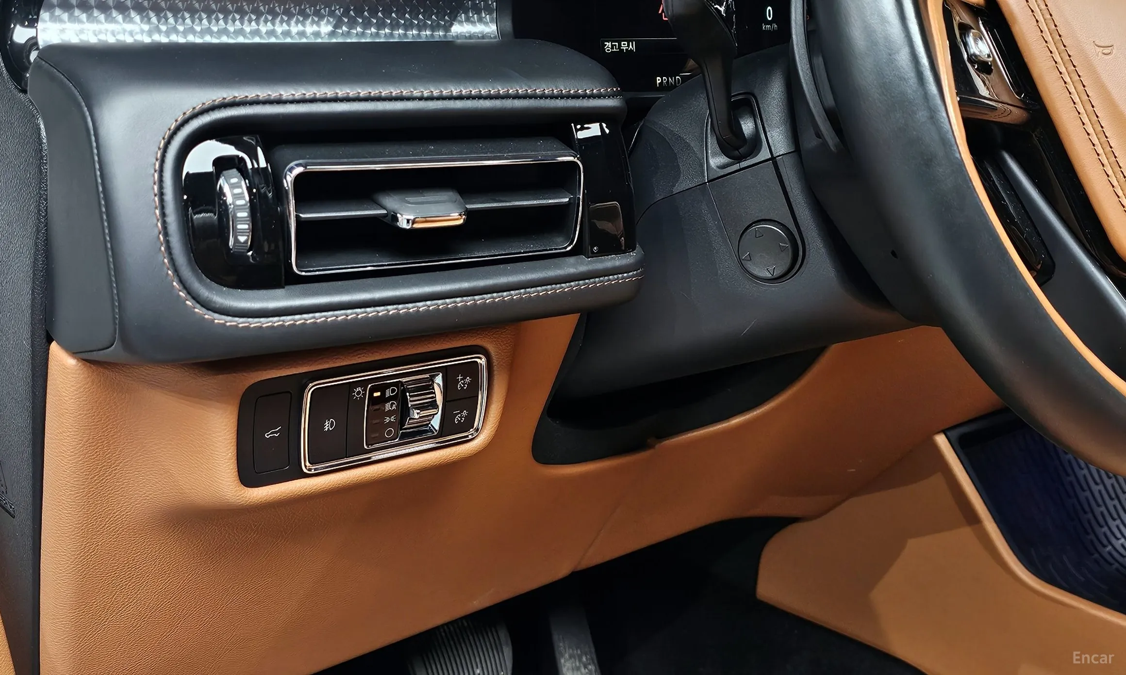 Lincoln Aviator 2nd Generation превью 16