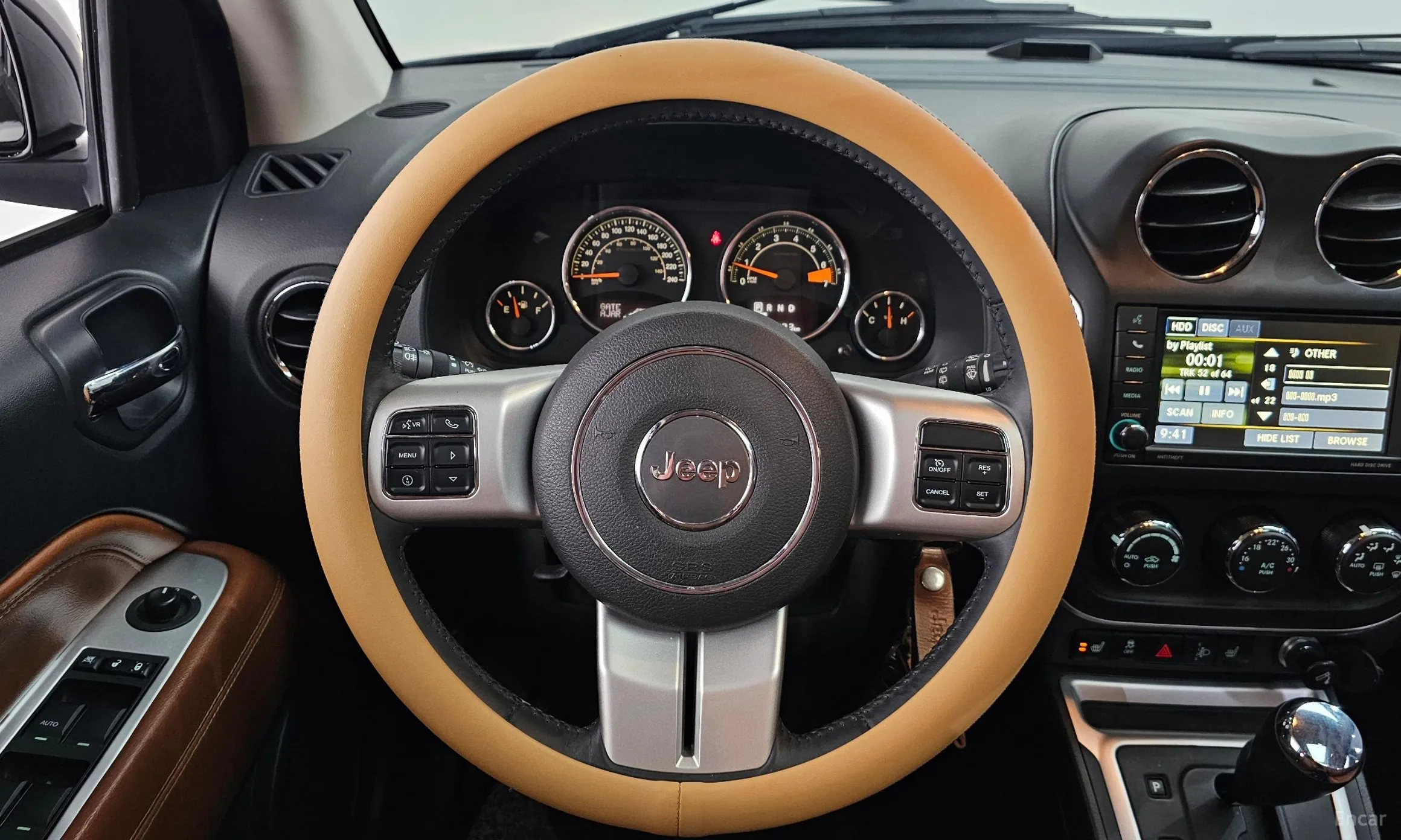 Jeep Compass превью 13