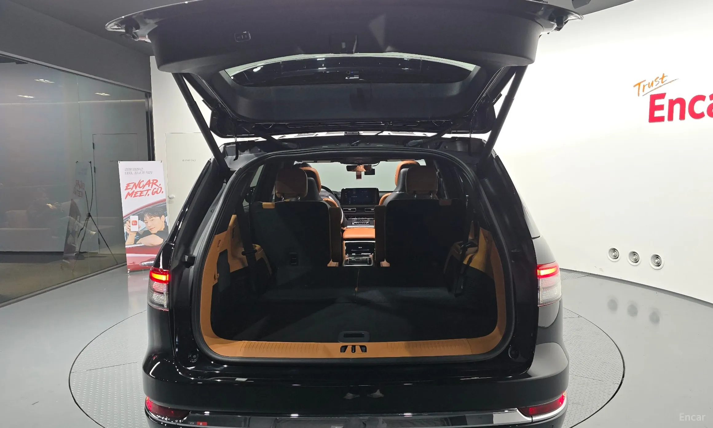 Lincoln Aviator 2nd Generation превью 20