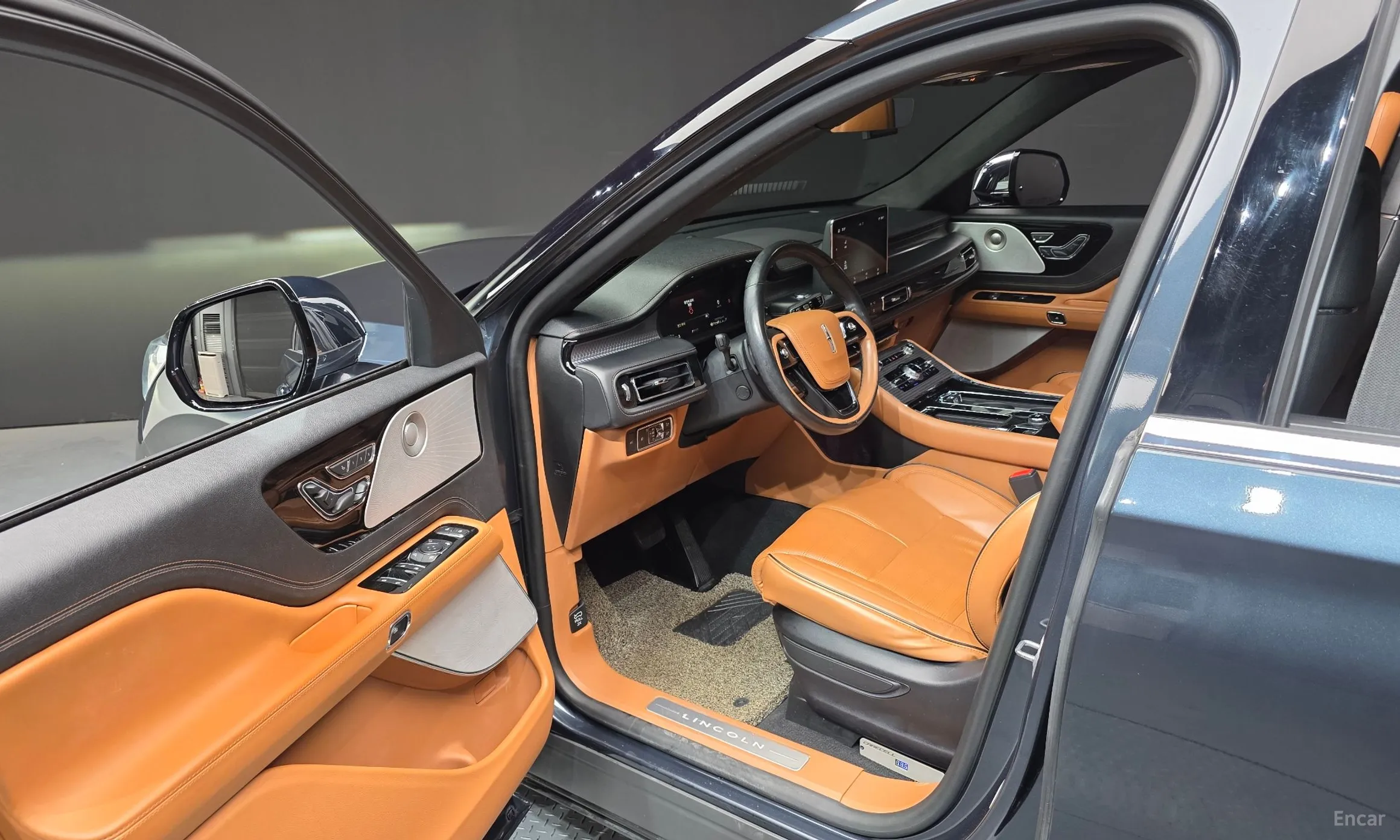 Lincoln Aviator 2nd Generation превью 10