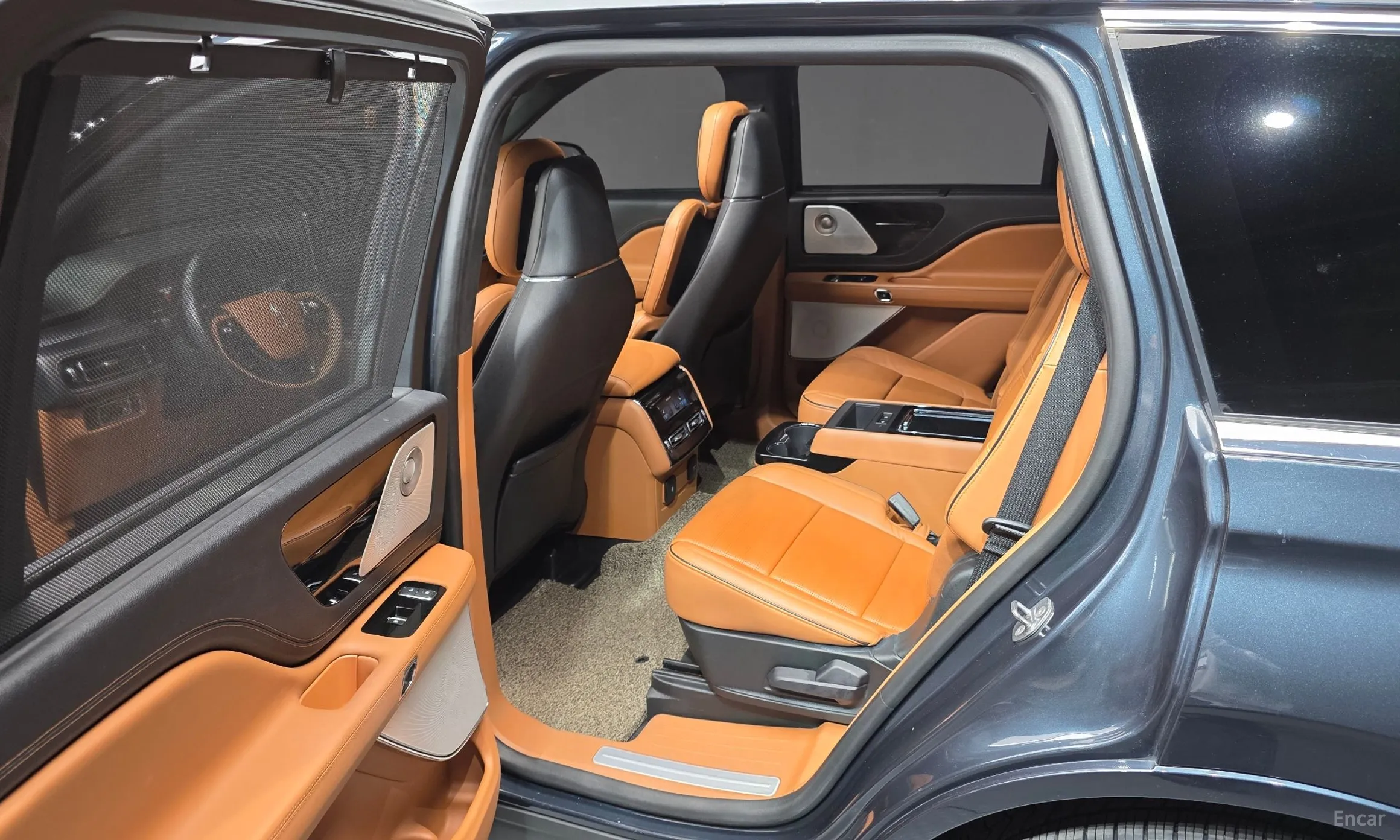 Lincoln Aviator 2nd Generation превью 11