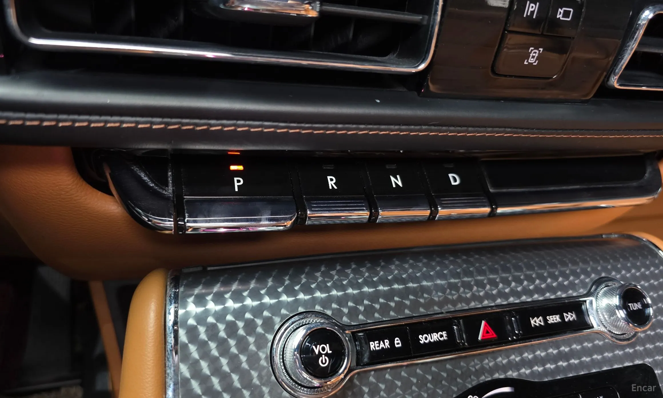 Lincoln Aviator 2nd Generation превью 9