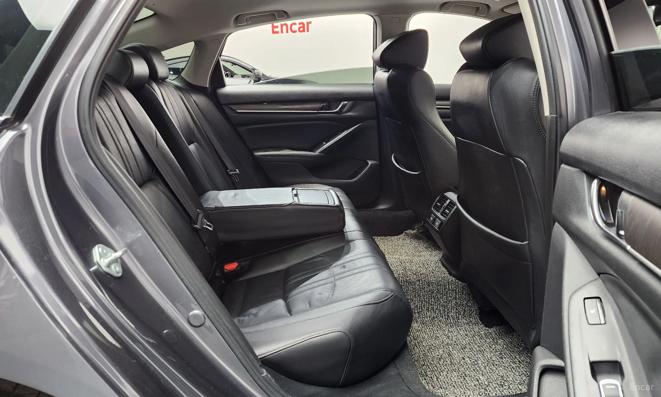 Honda Accord 10th Generation превью 12