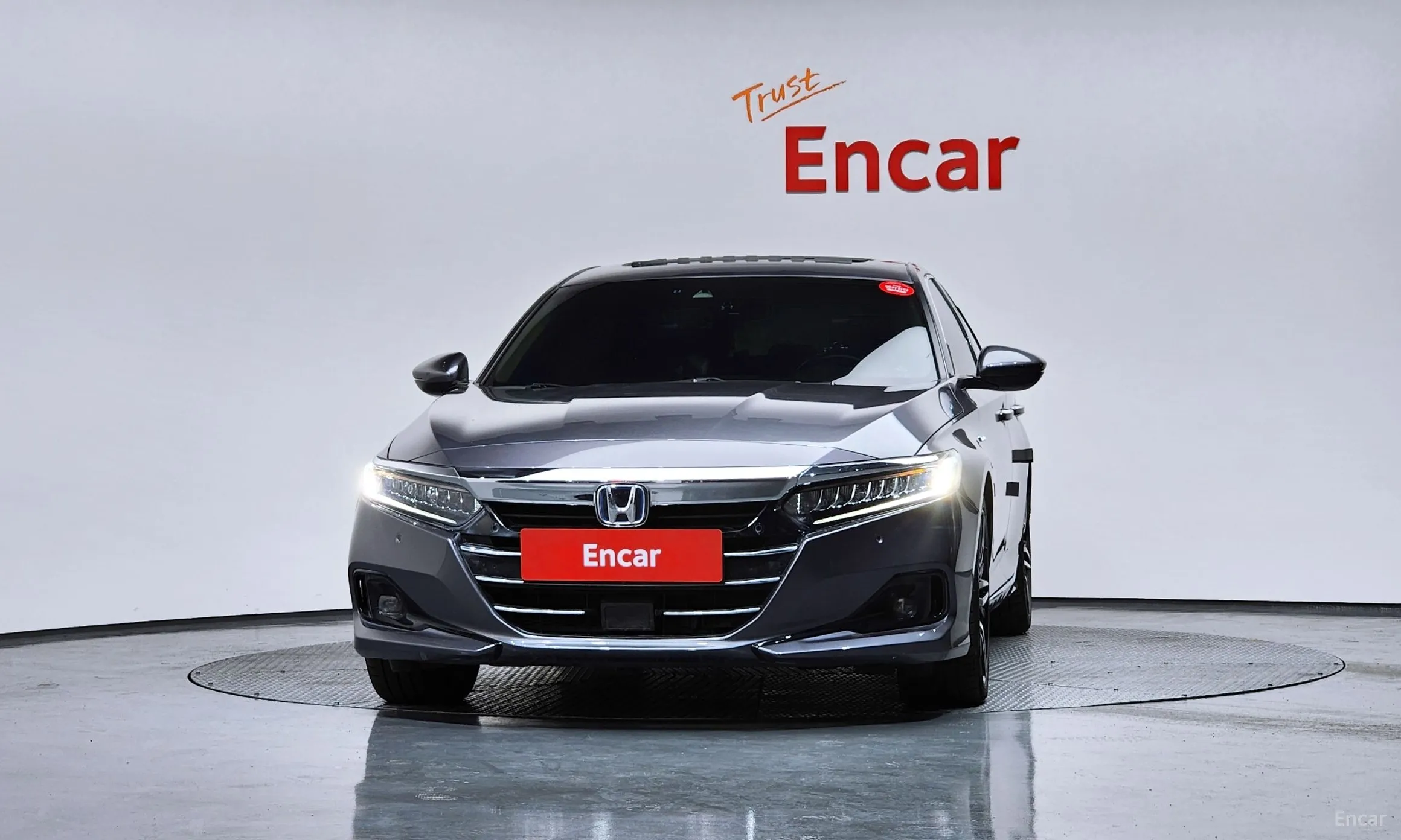 Honda Accord 10th Generation превью 3