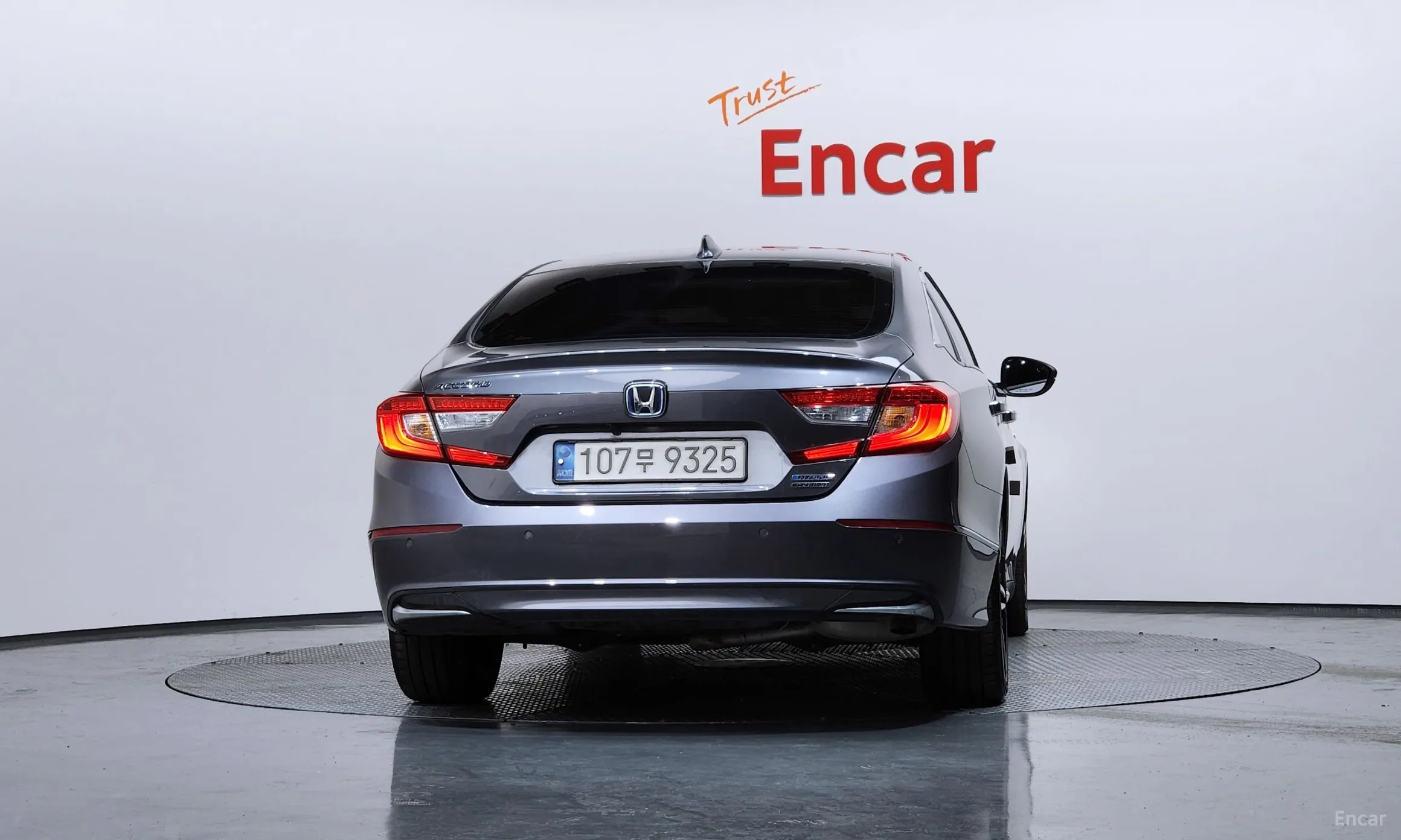 Honda Accord 10th Generation превью 4