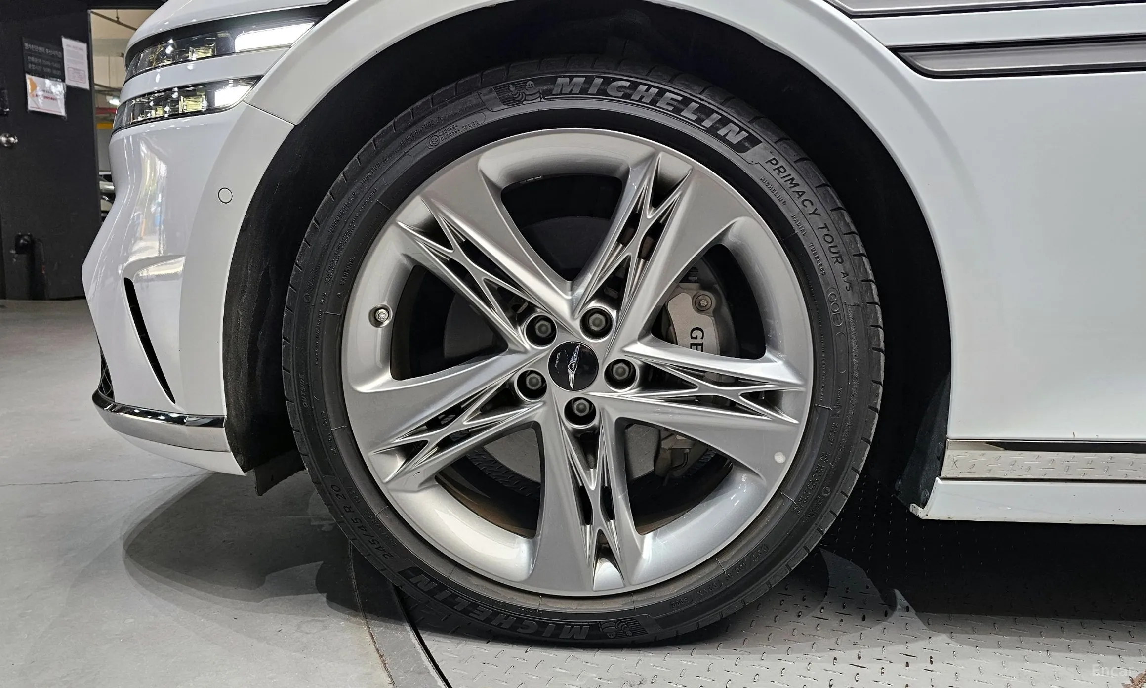 Genesis G90 (RS4) превью 5