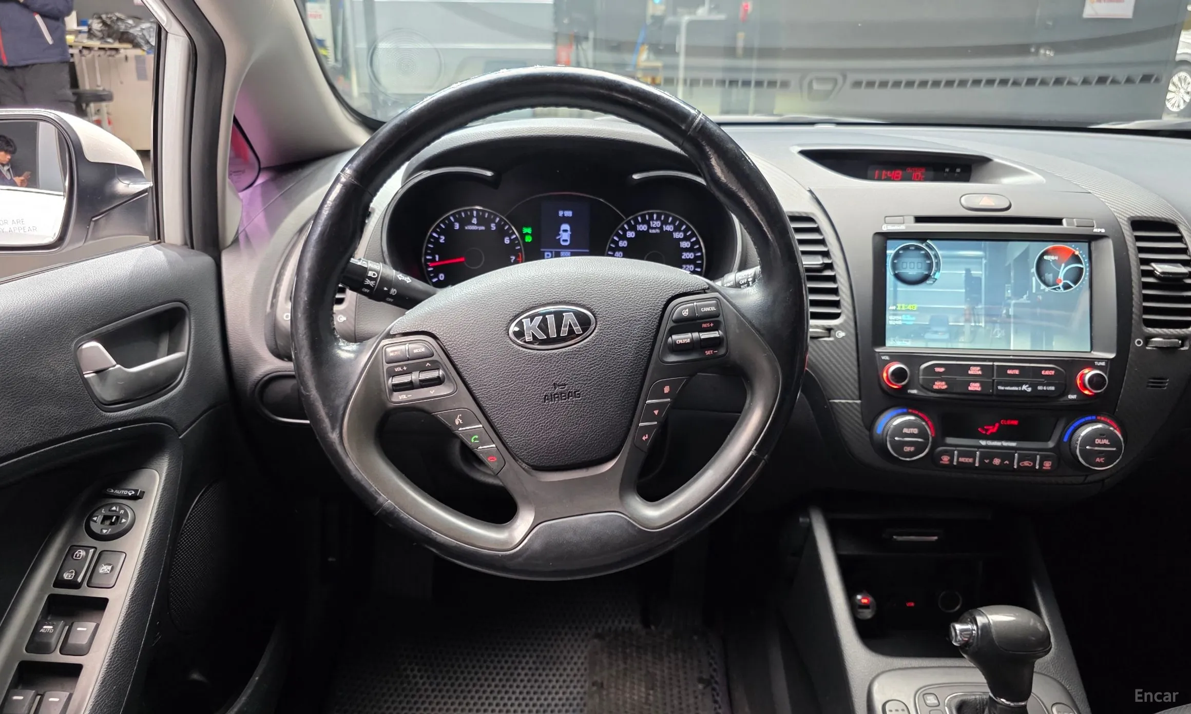 Kia K3 превью 13