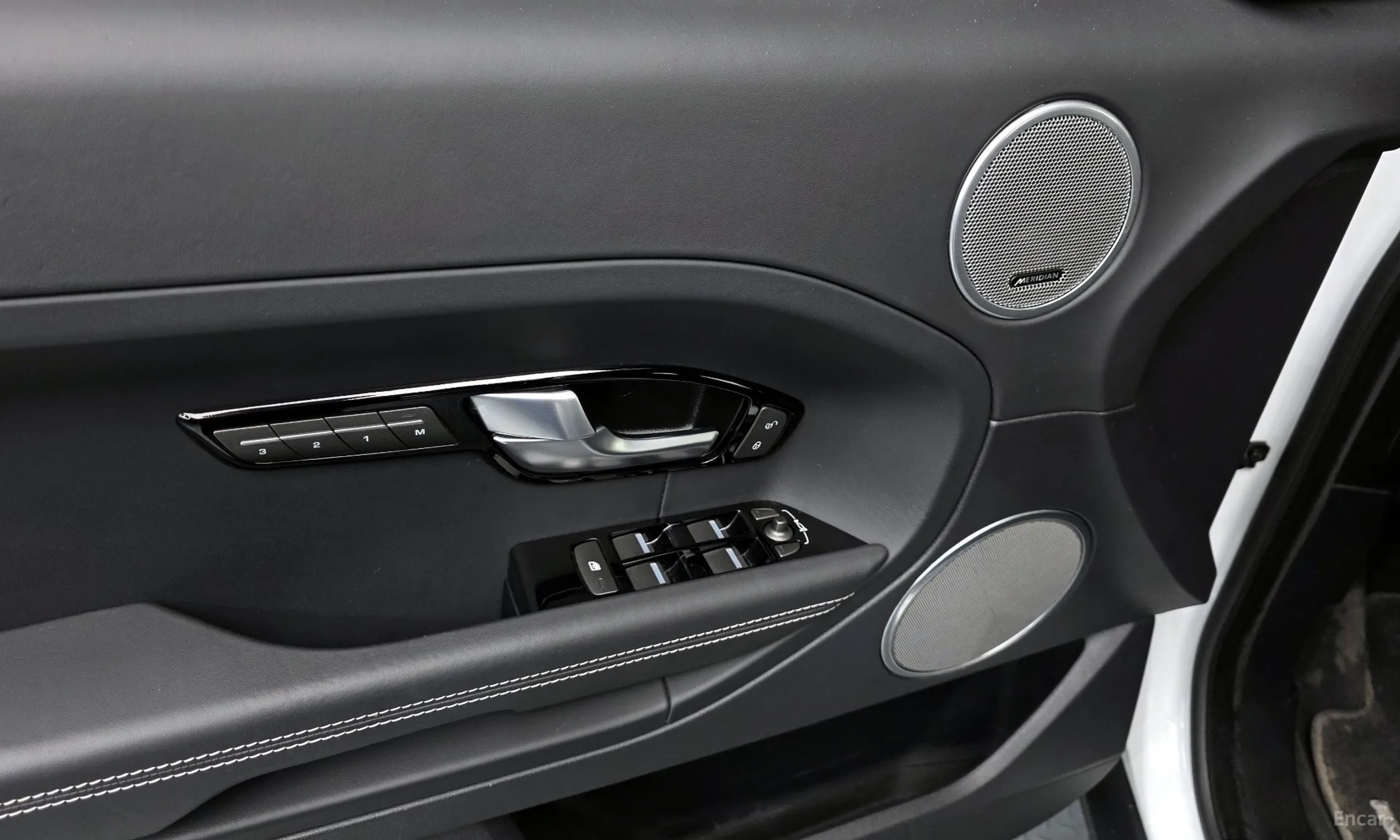 Land Rover Range Rover Evoque превью 11
