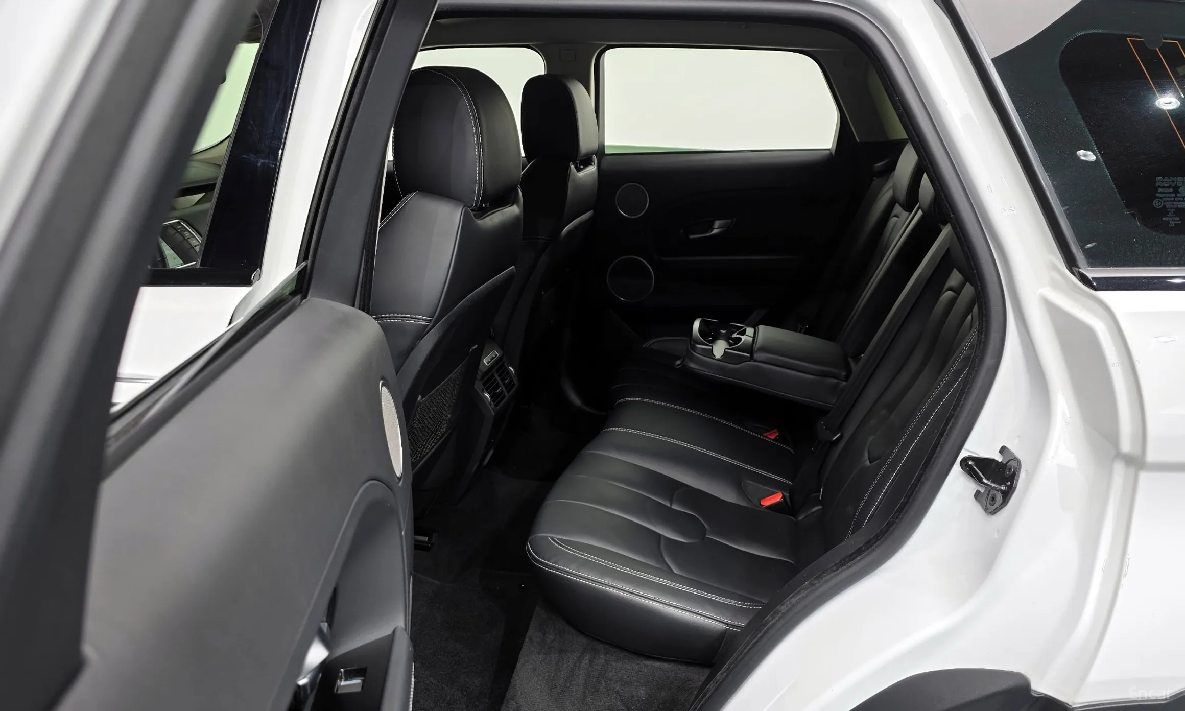 Land Rover Range Rover Evoque превью 20