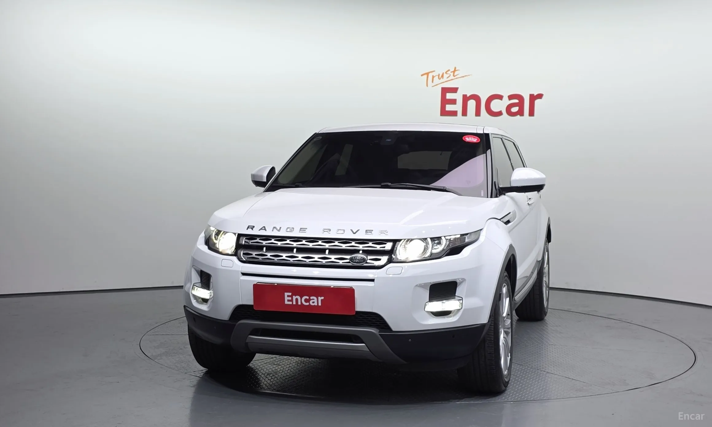 Land Rover Range Rover Evoque превью 3