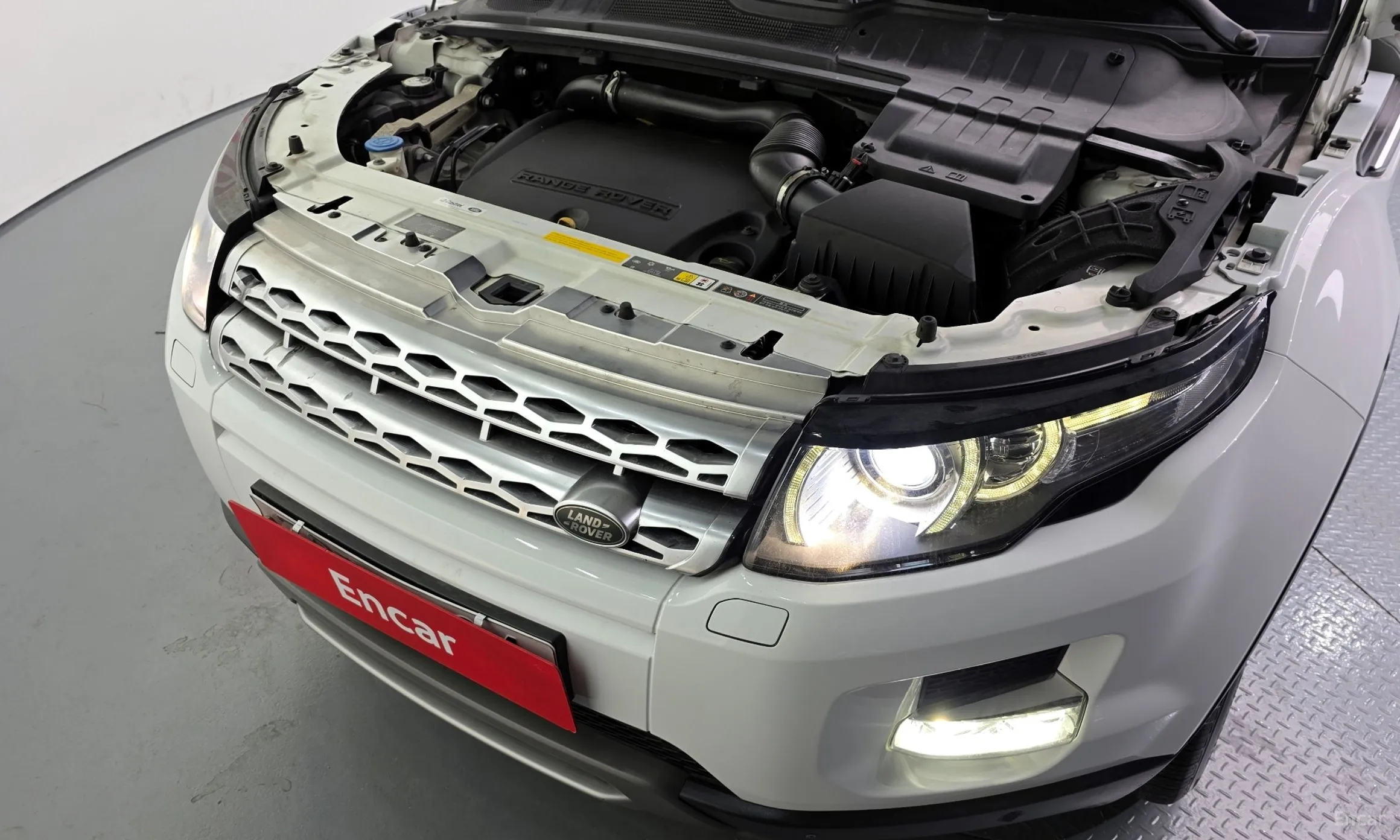 Land Rover Range Rover Evoque превью 6