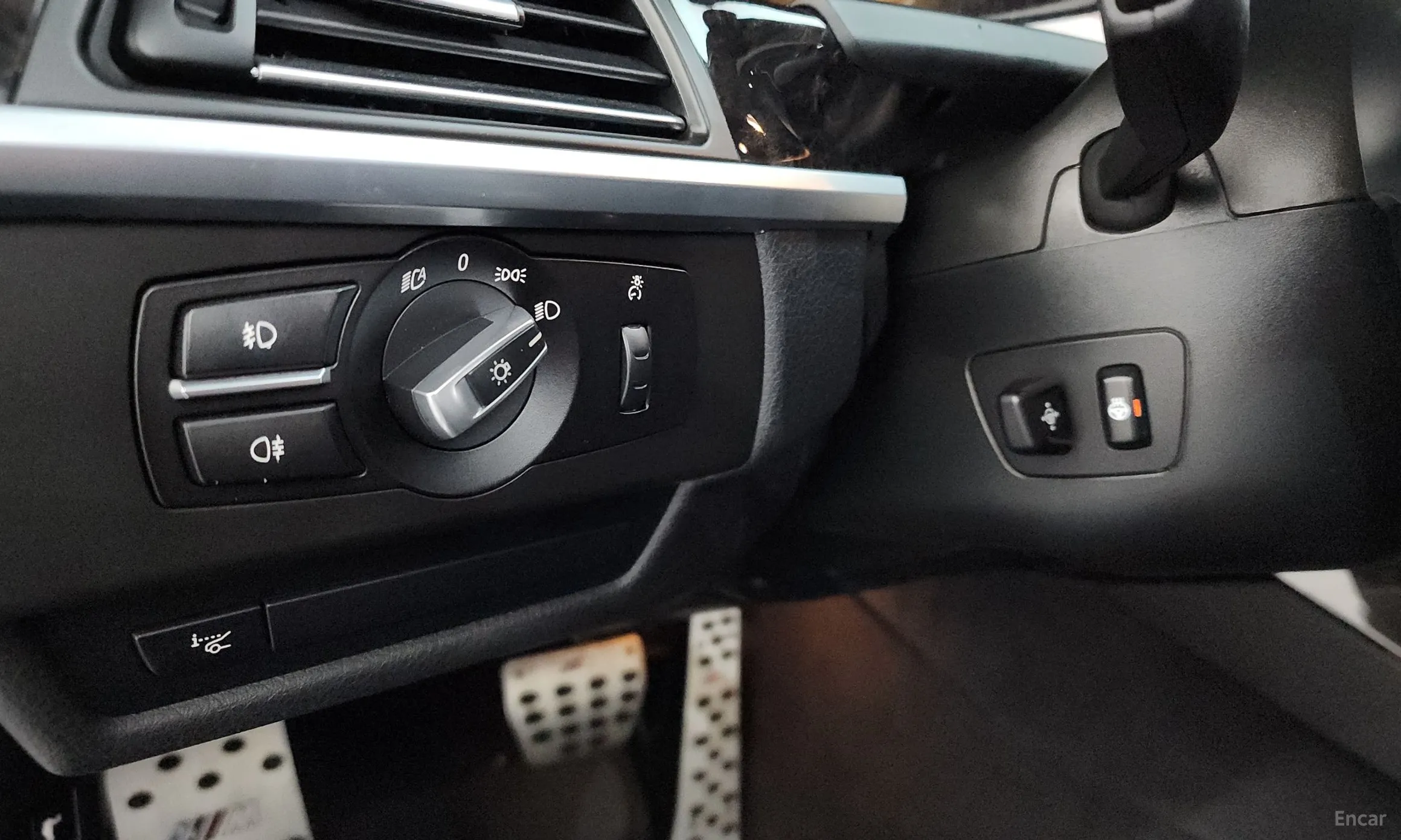 BMW 6 Series (F12) превью 14