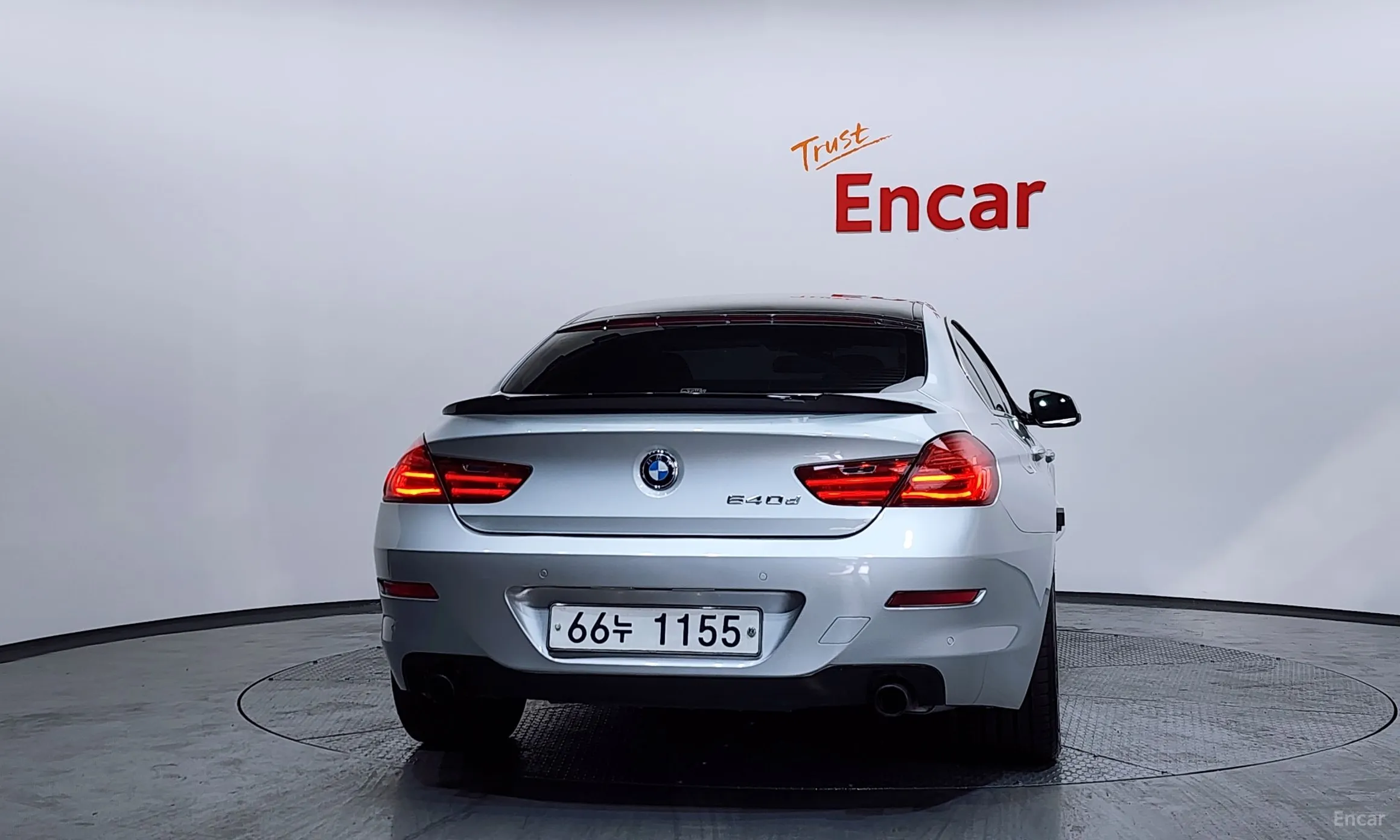 BMW 6 Series (F12) превью 4