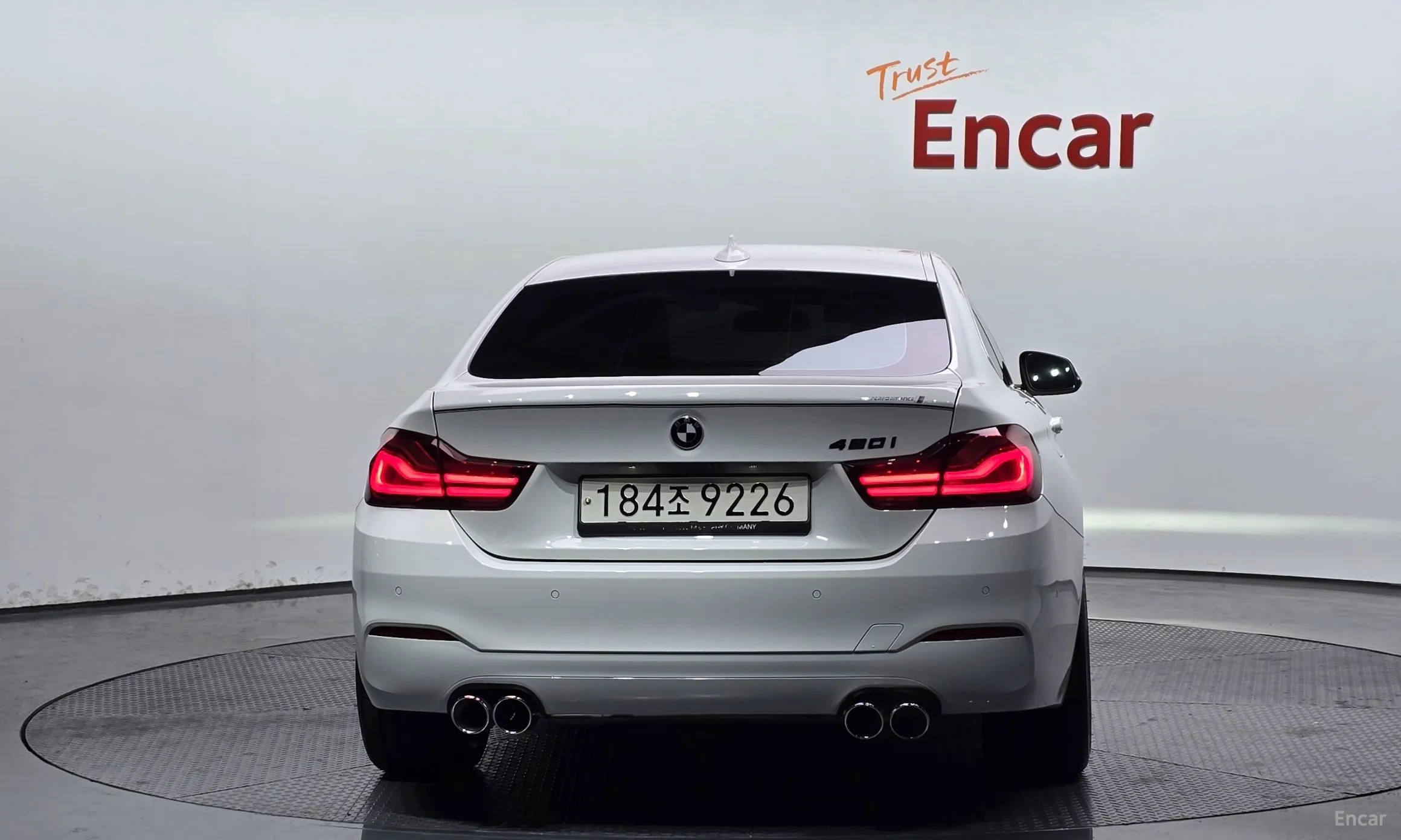 BMW Series 4 (F32) превью 4