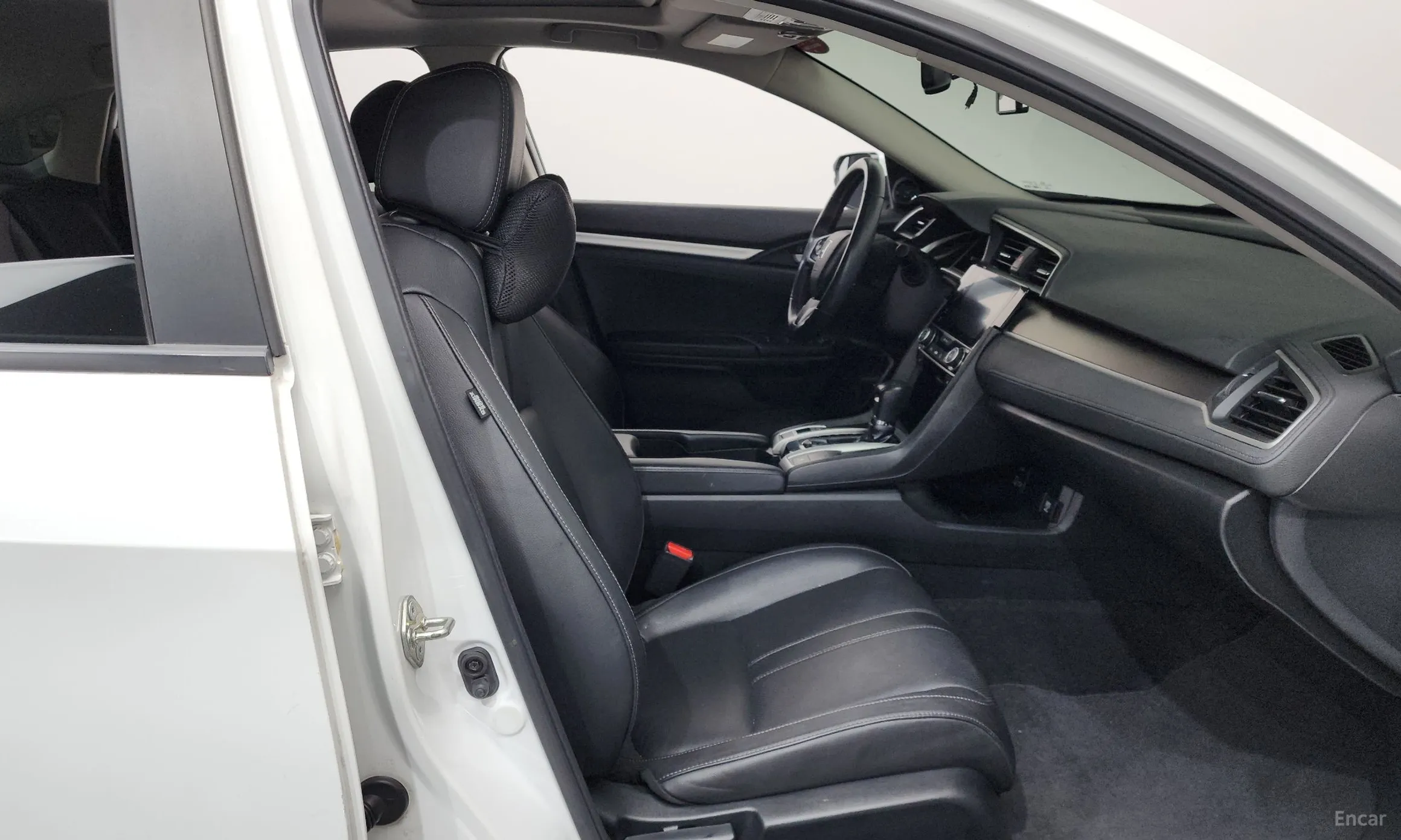Honda Civic превью 11