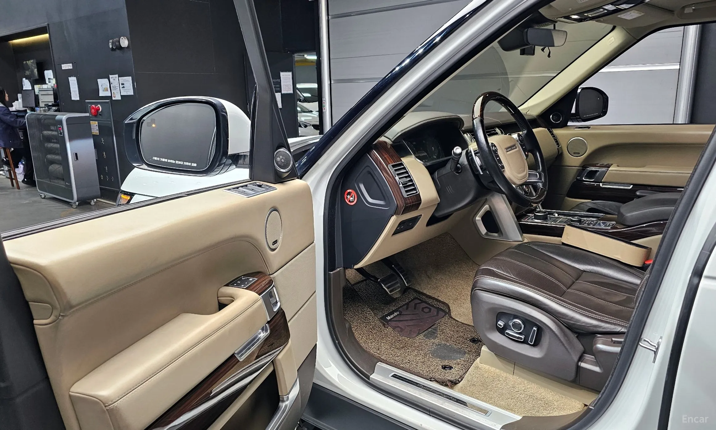 Land Rover Range Rover 4th Generation превью 10