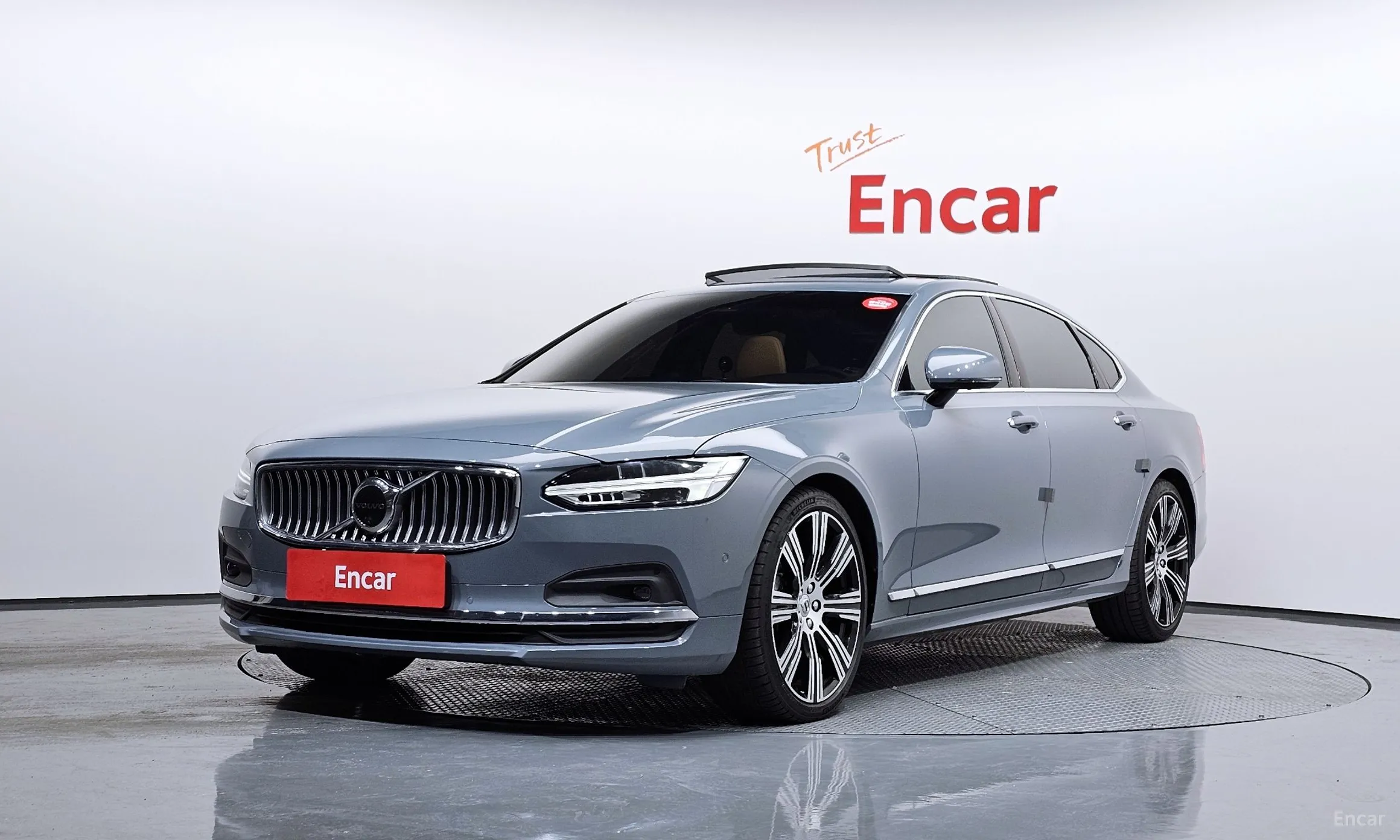 S90