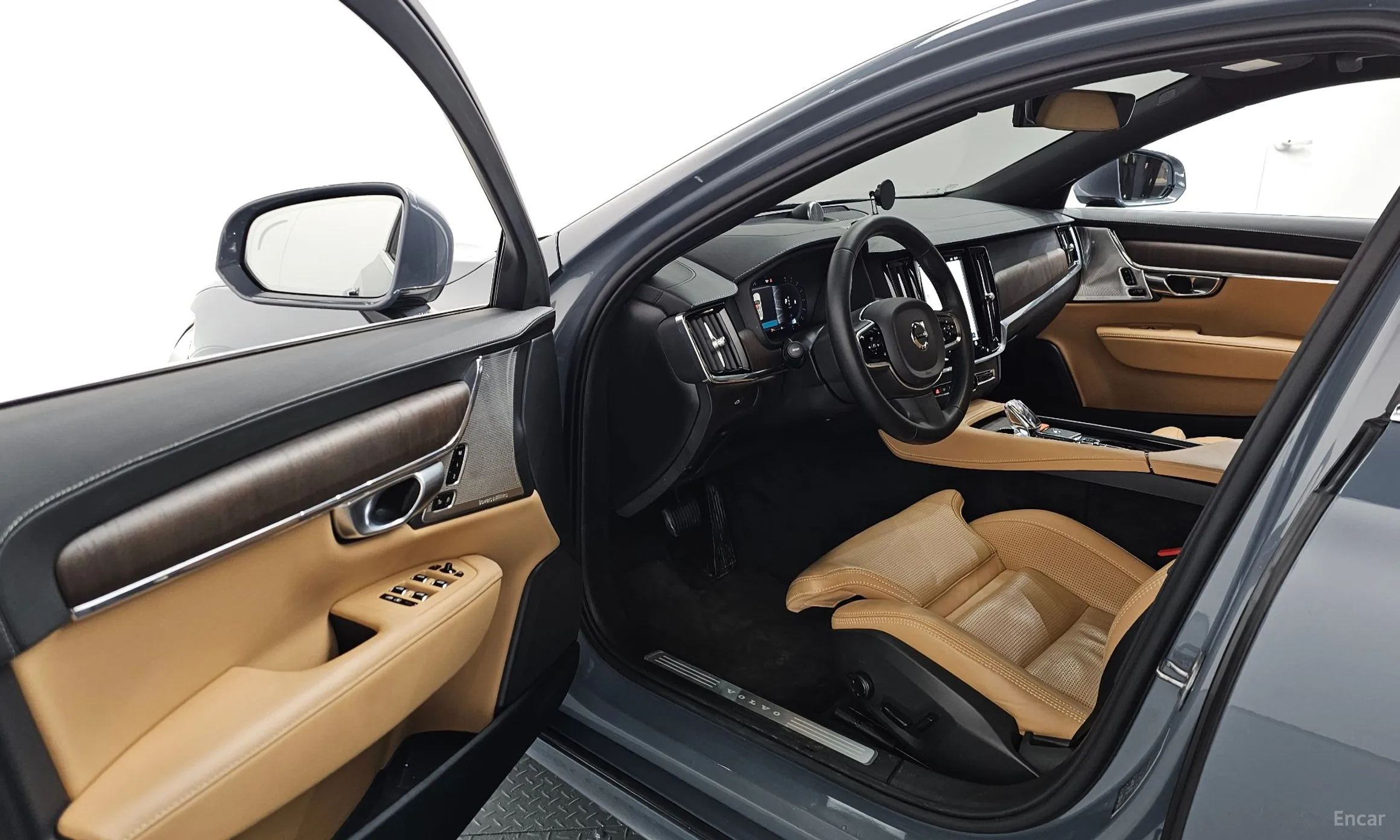 Volvo S90 превью 10