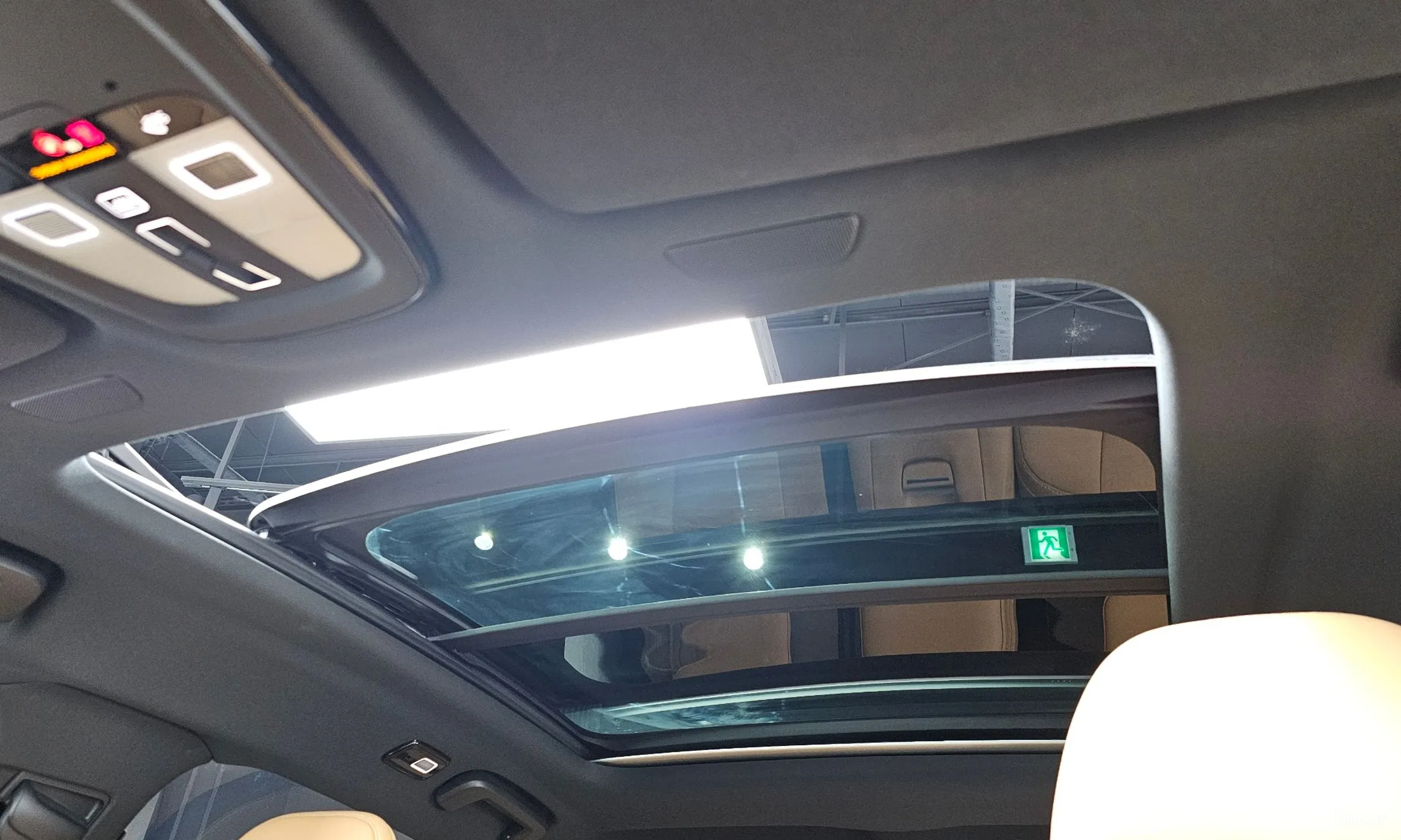 Volvo S90 превью 19