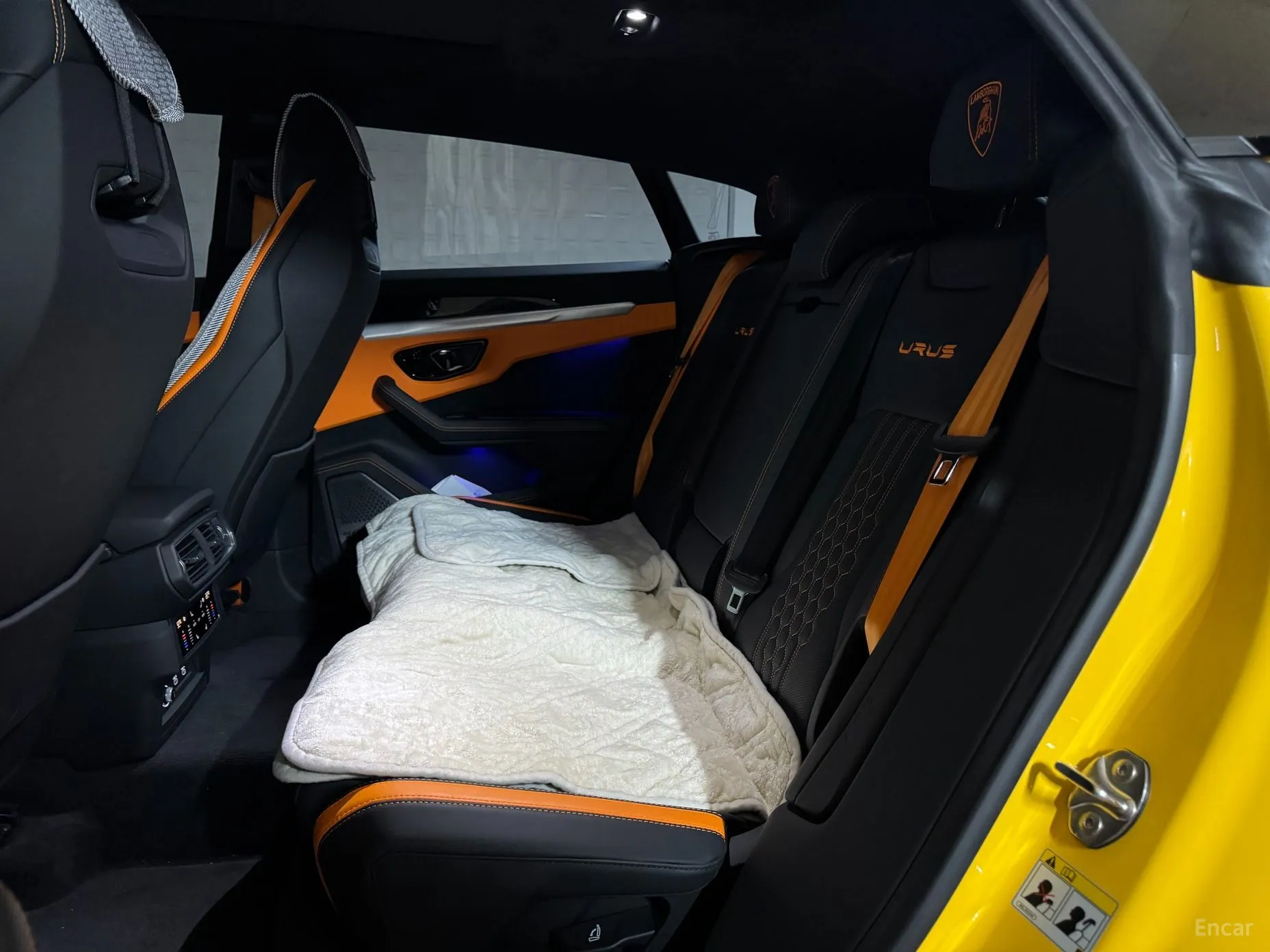 Lamborghini Urus превью 18
