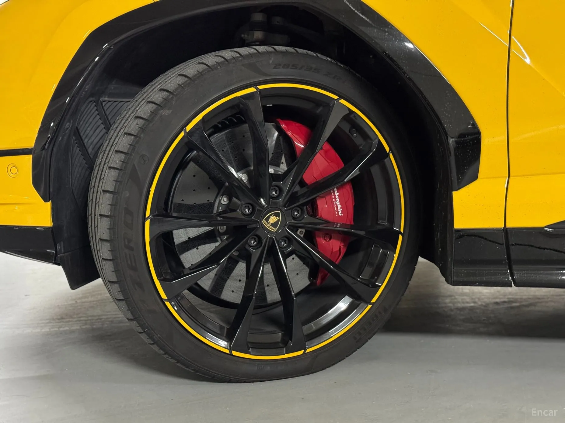 Lamborghini Urus превью 8