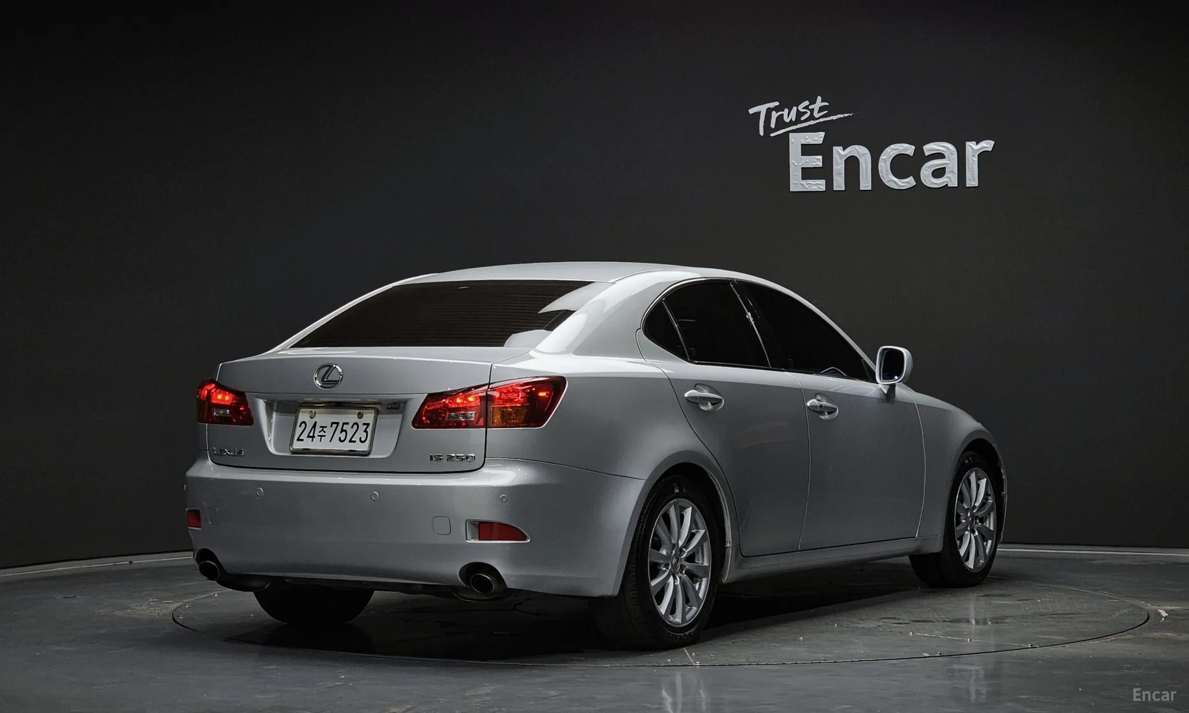 Lexus IS250 превью 2