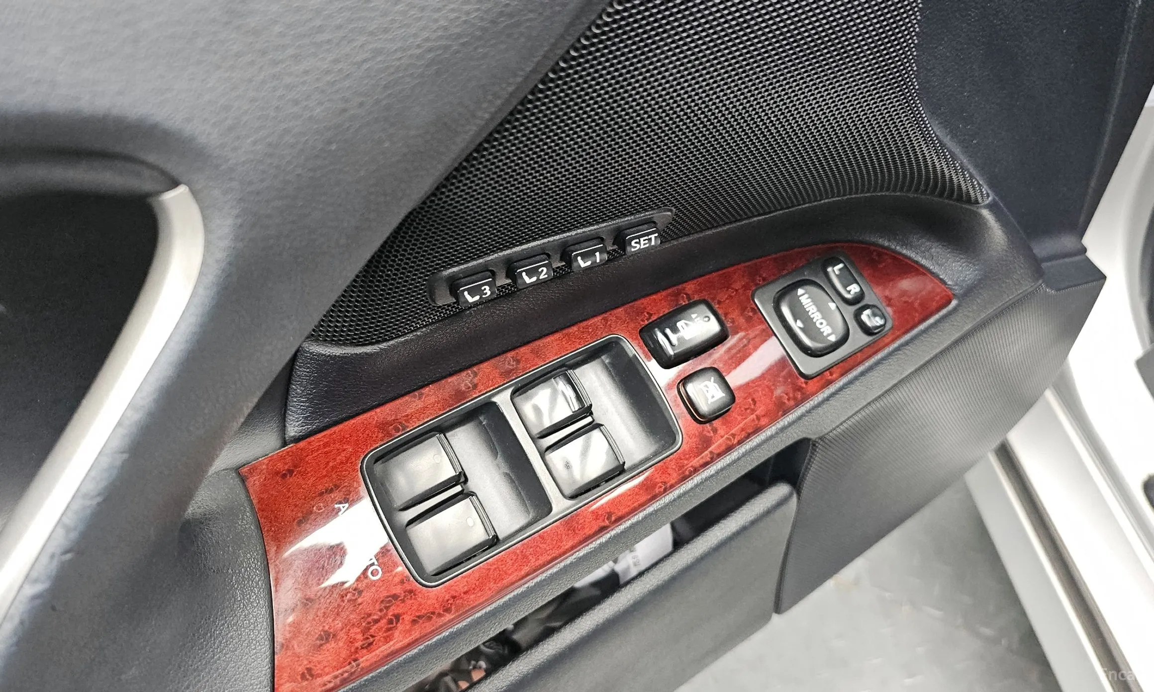Lexus IS250 превью 18