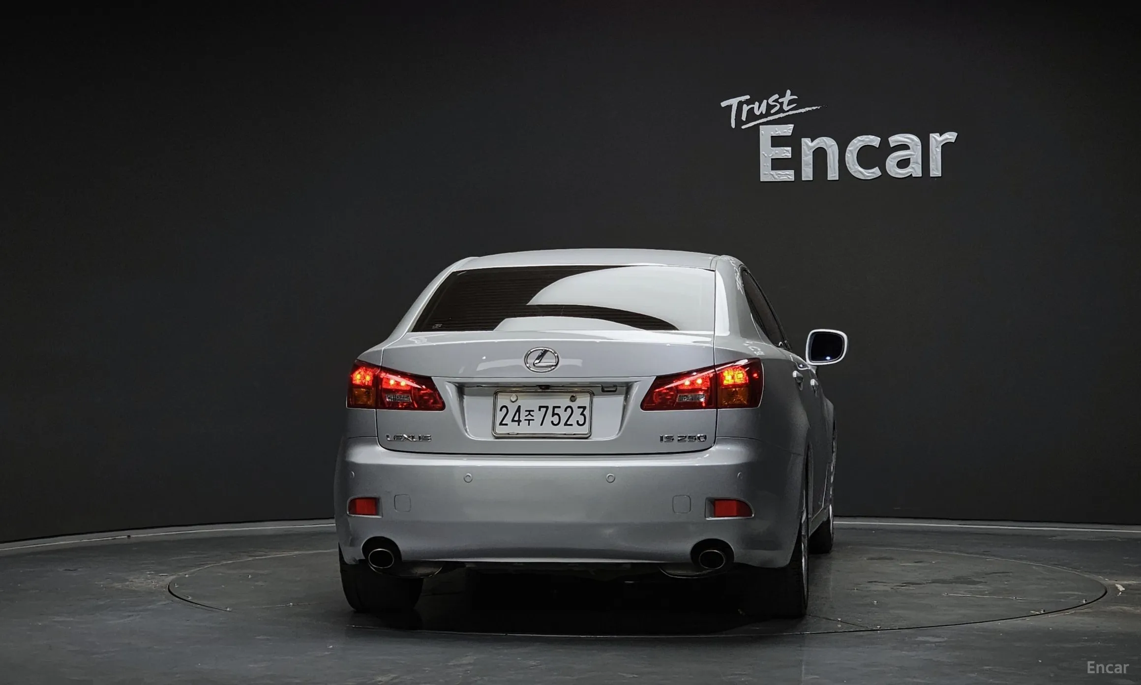 Lexus IS250 превью 4
