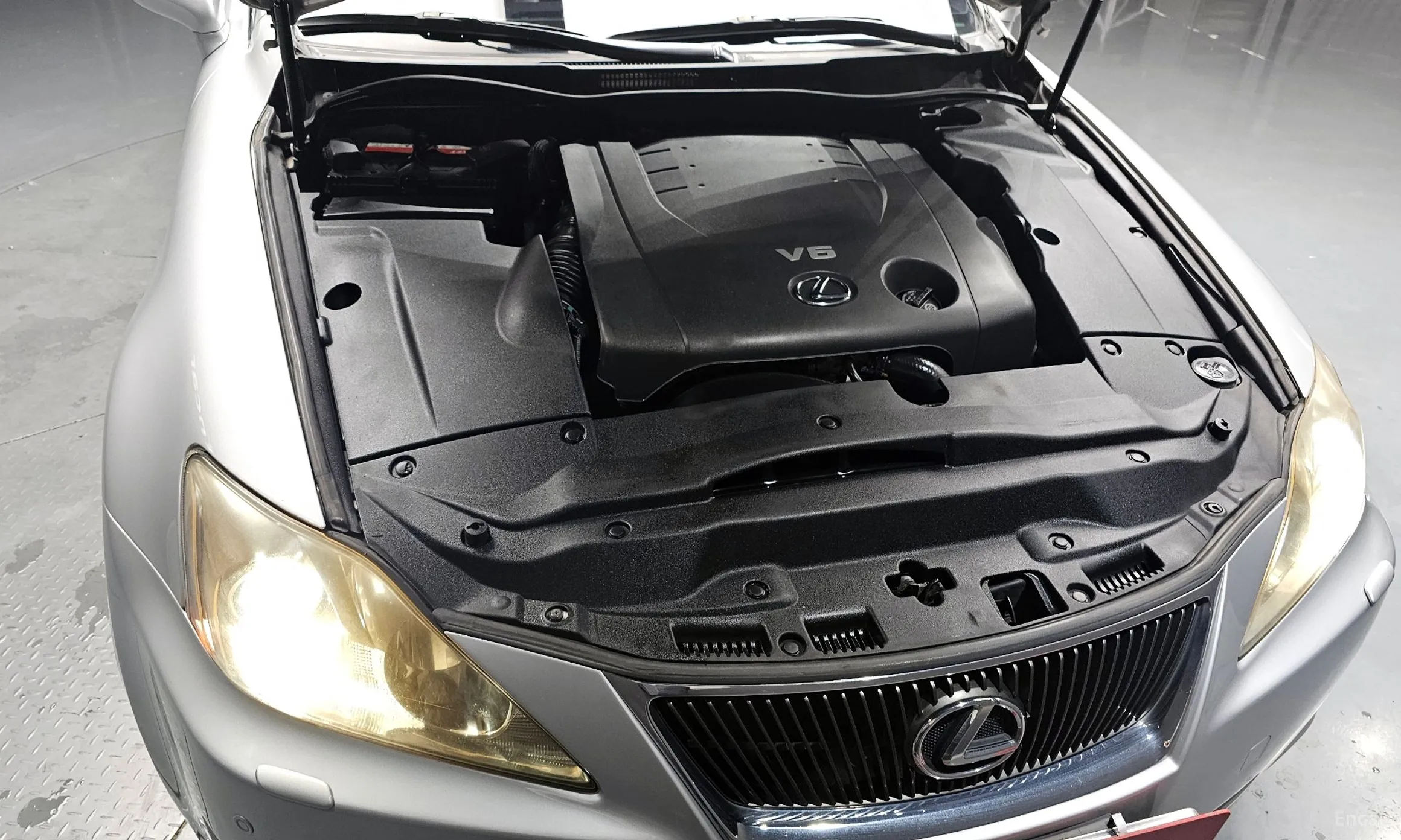 Lexus IS250 превью 6