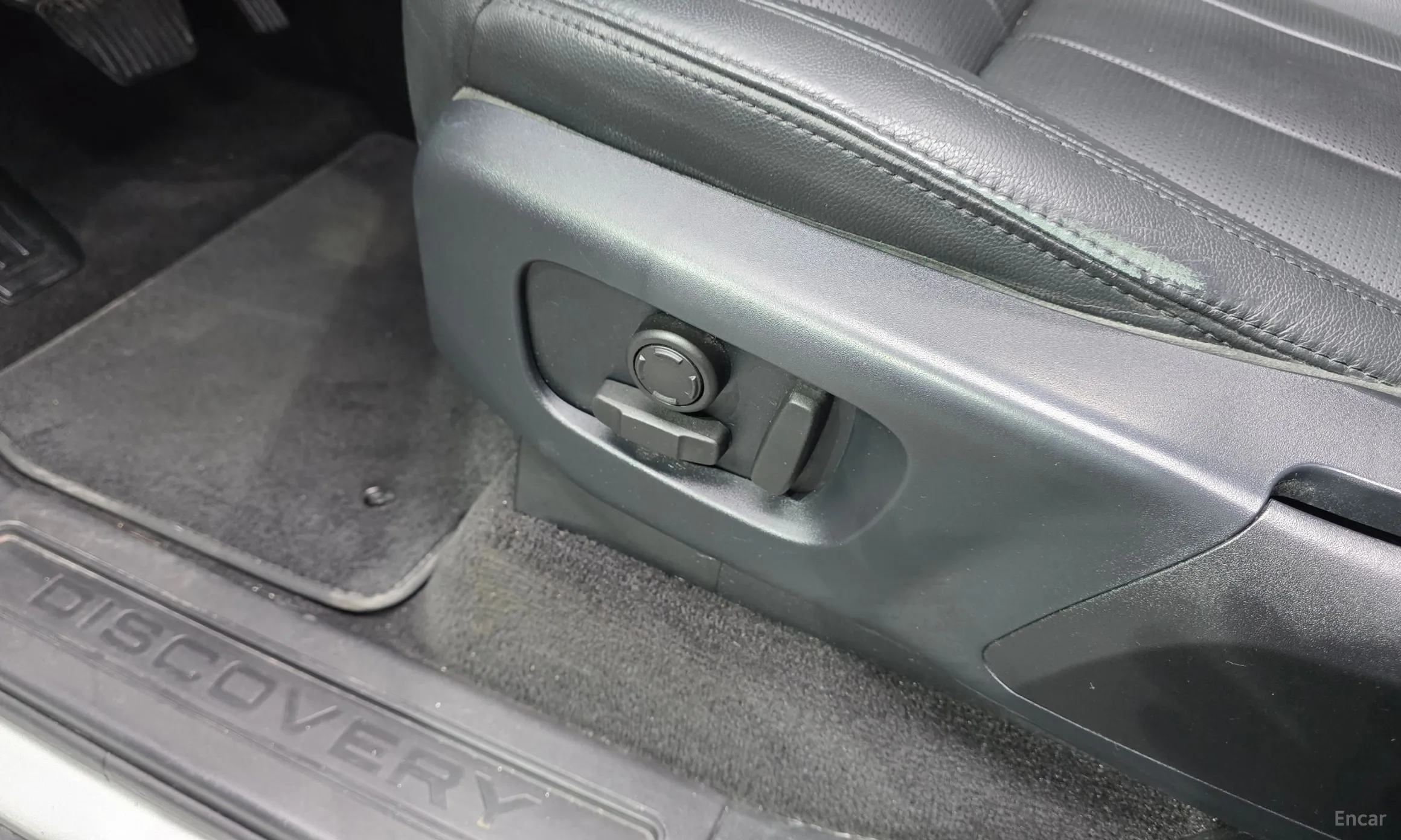 Land Rover Discovery 5 превью 17