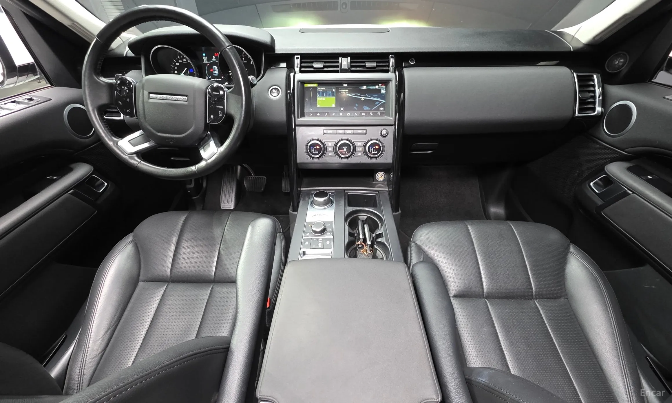 Land Rover Discovery 5 превью 7