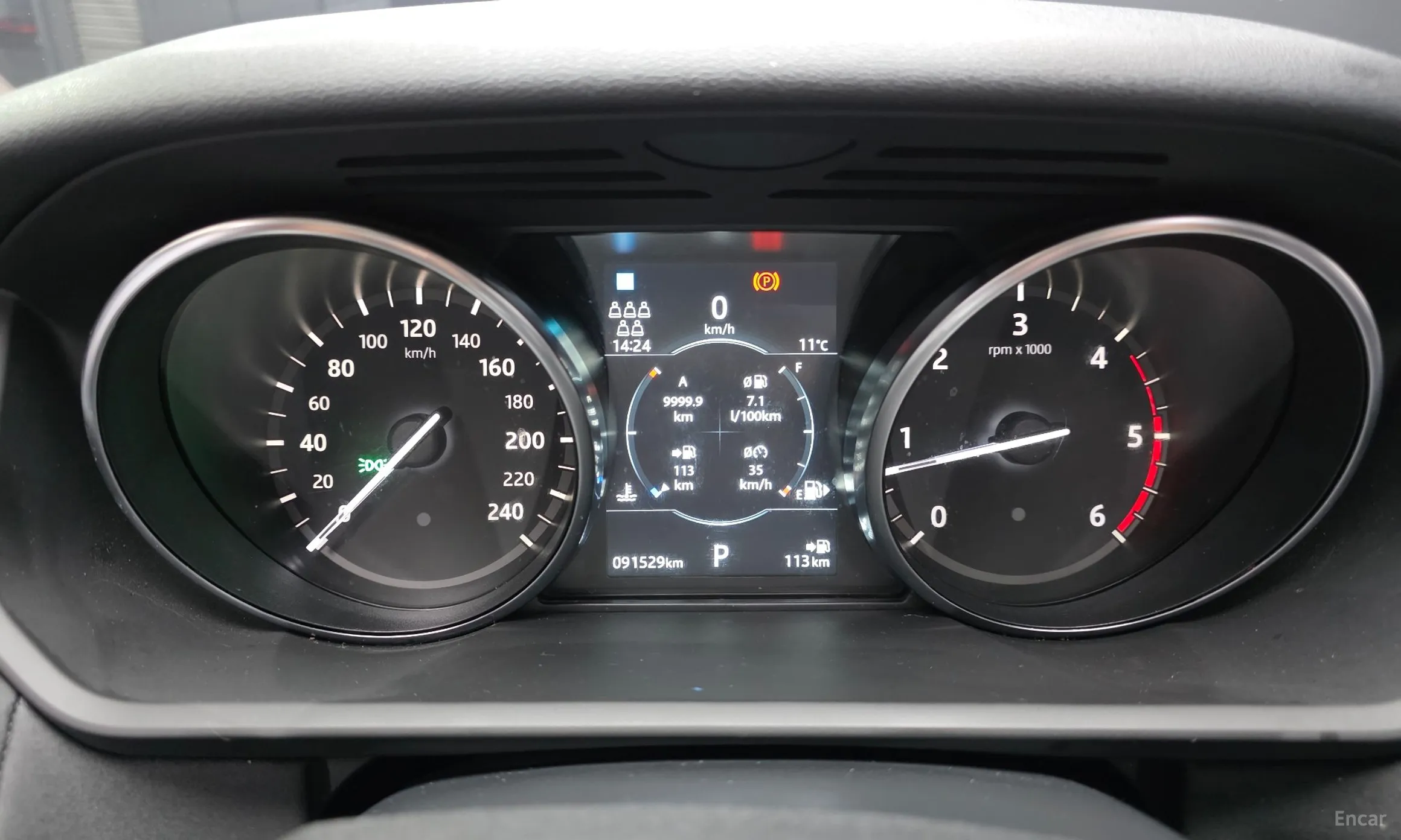 Land Rover Discovery 5 превью 8