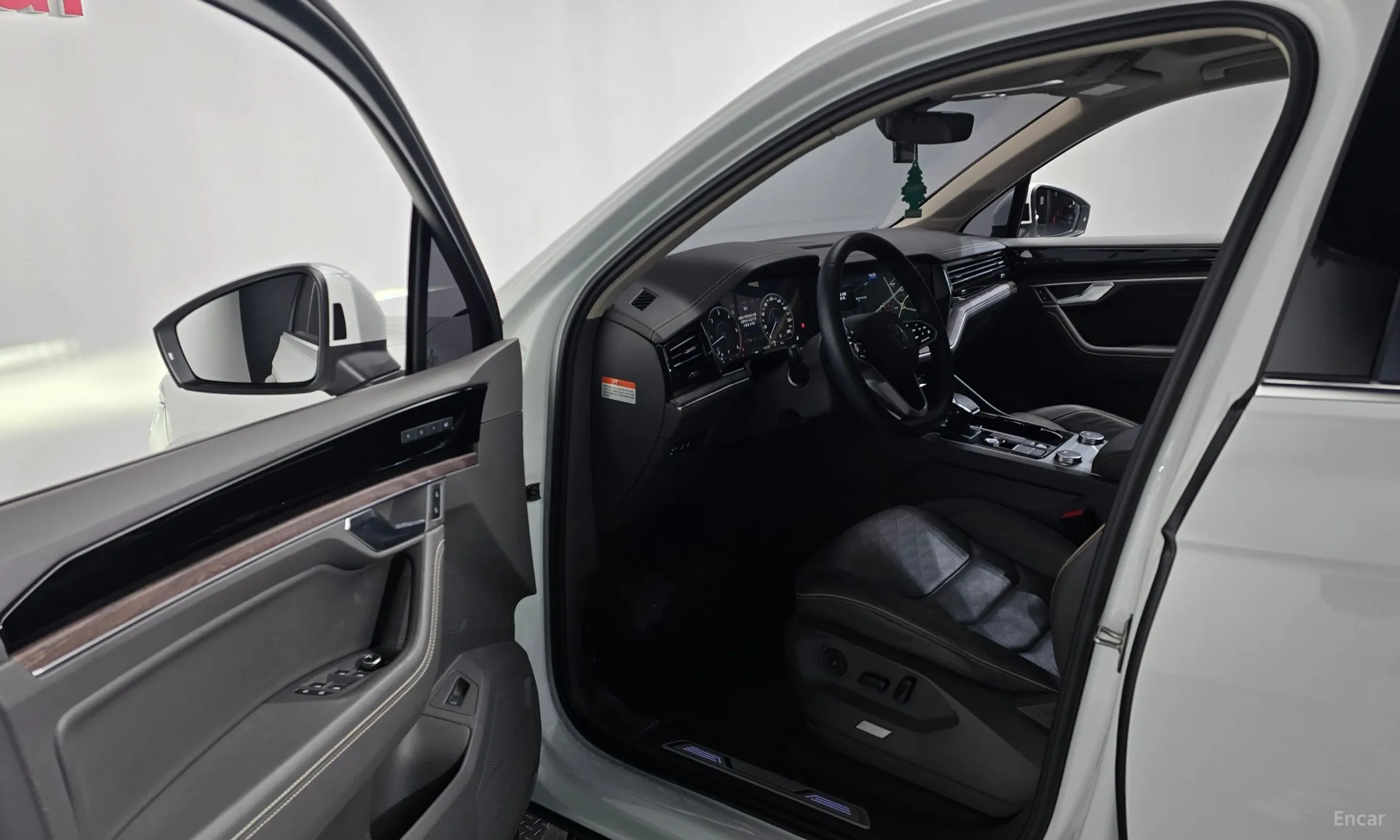 Volkswagen Touareg 3rd Generation превью 10