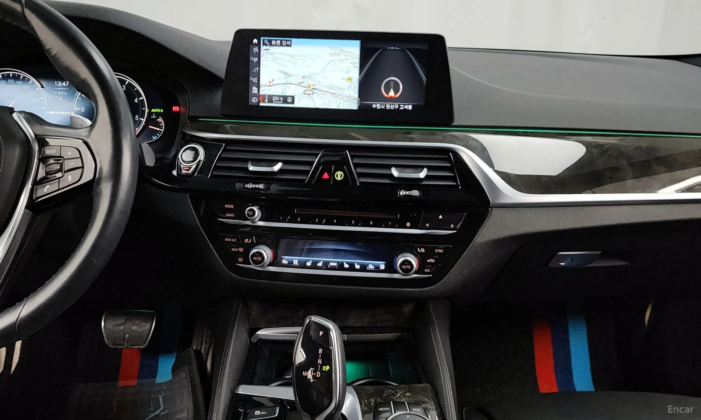 BMW 5 Series (G30) превью 14