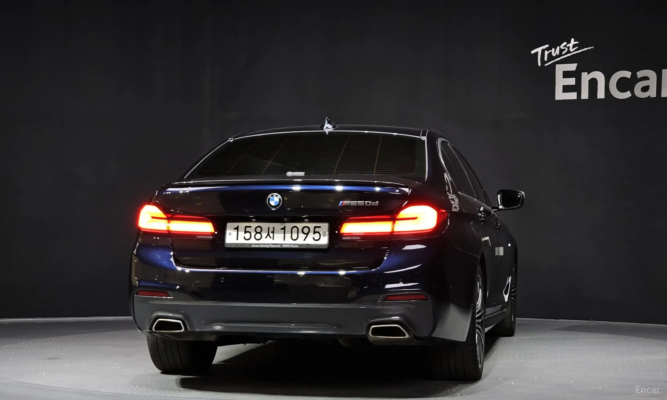 BMW 5 Series (G30) превью 4