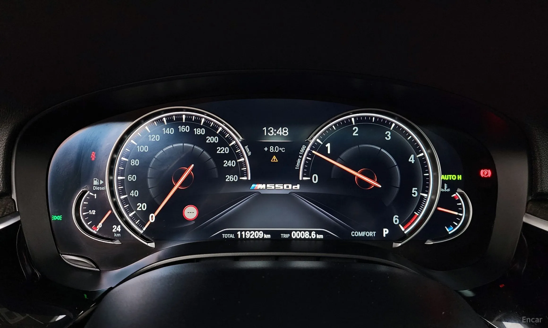BMW 5 Series (G30) превью 8