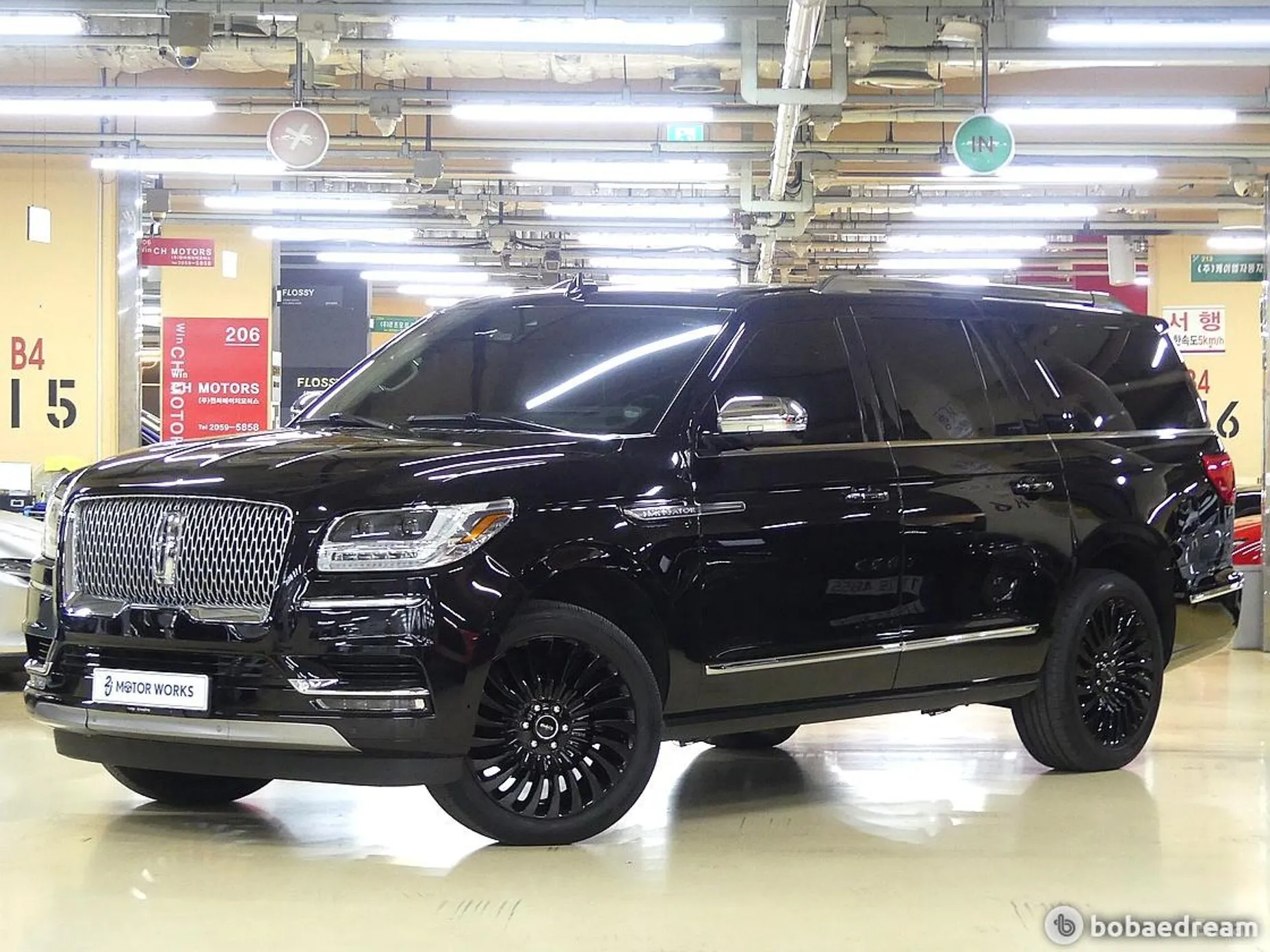 Lincoln Navigator 4th generation