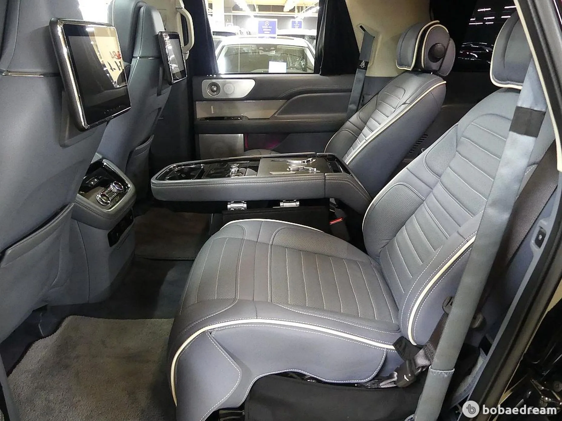 Lincoln Navigator 4th generation превью 9