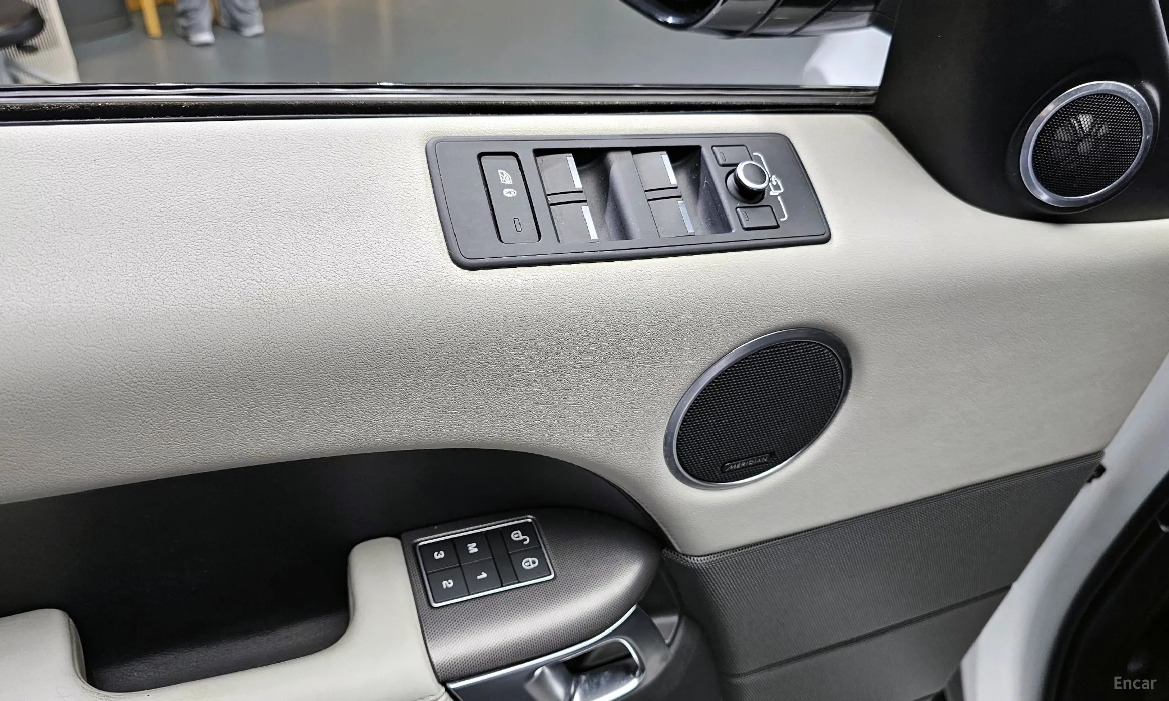 Land Rover Range Rover Sport 2nd Generation превью 14