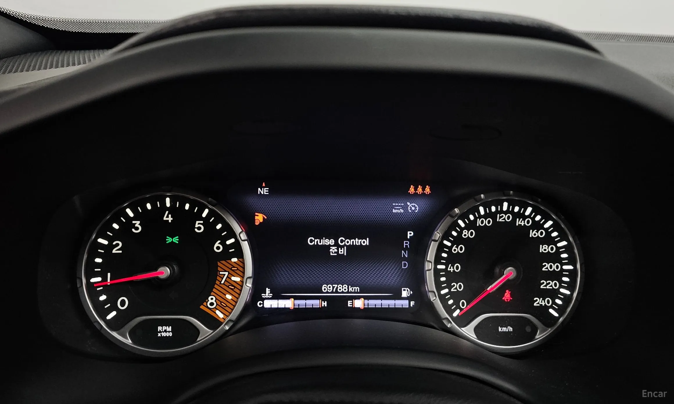 Jeep Renegade превью 8