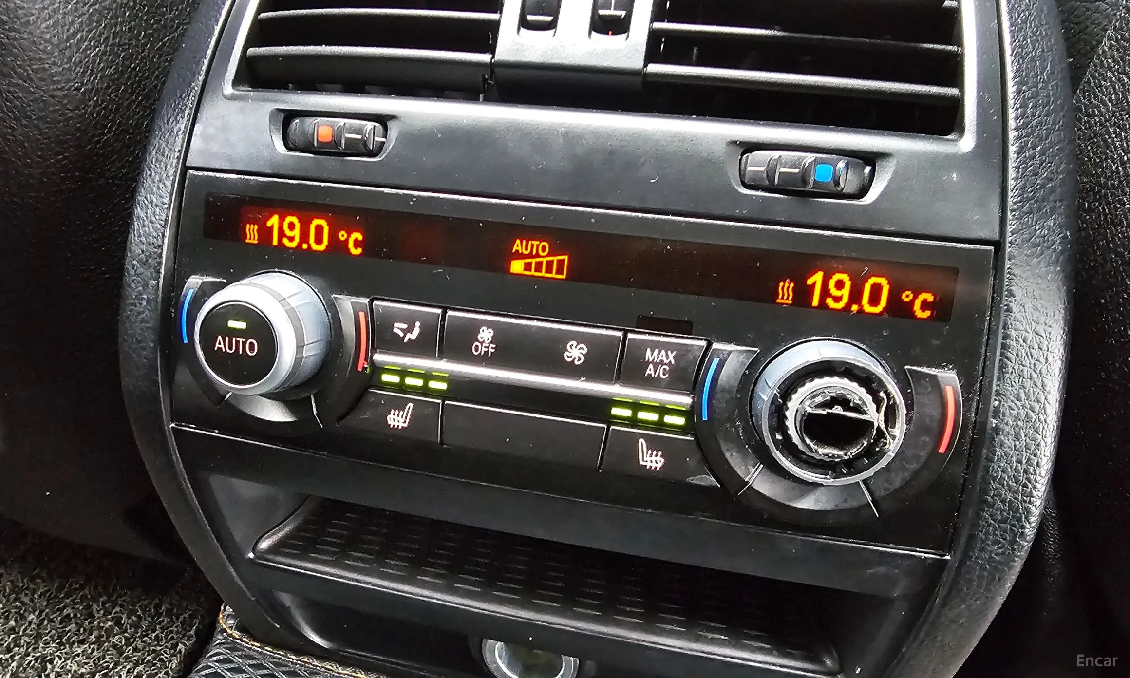BMW 5 Series (F10) превью 18