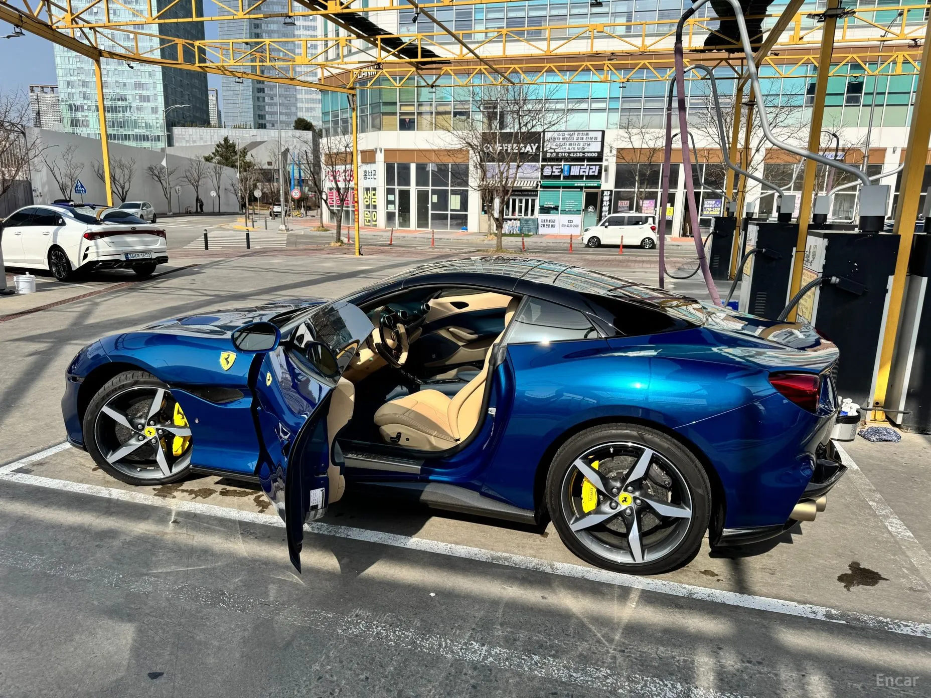 Ferrari Portofino превью 13