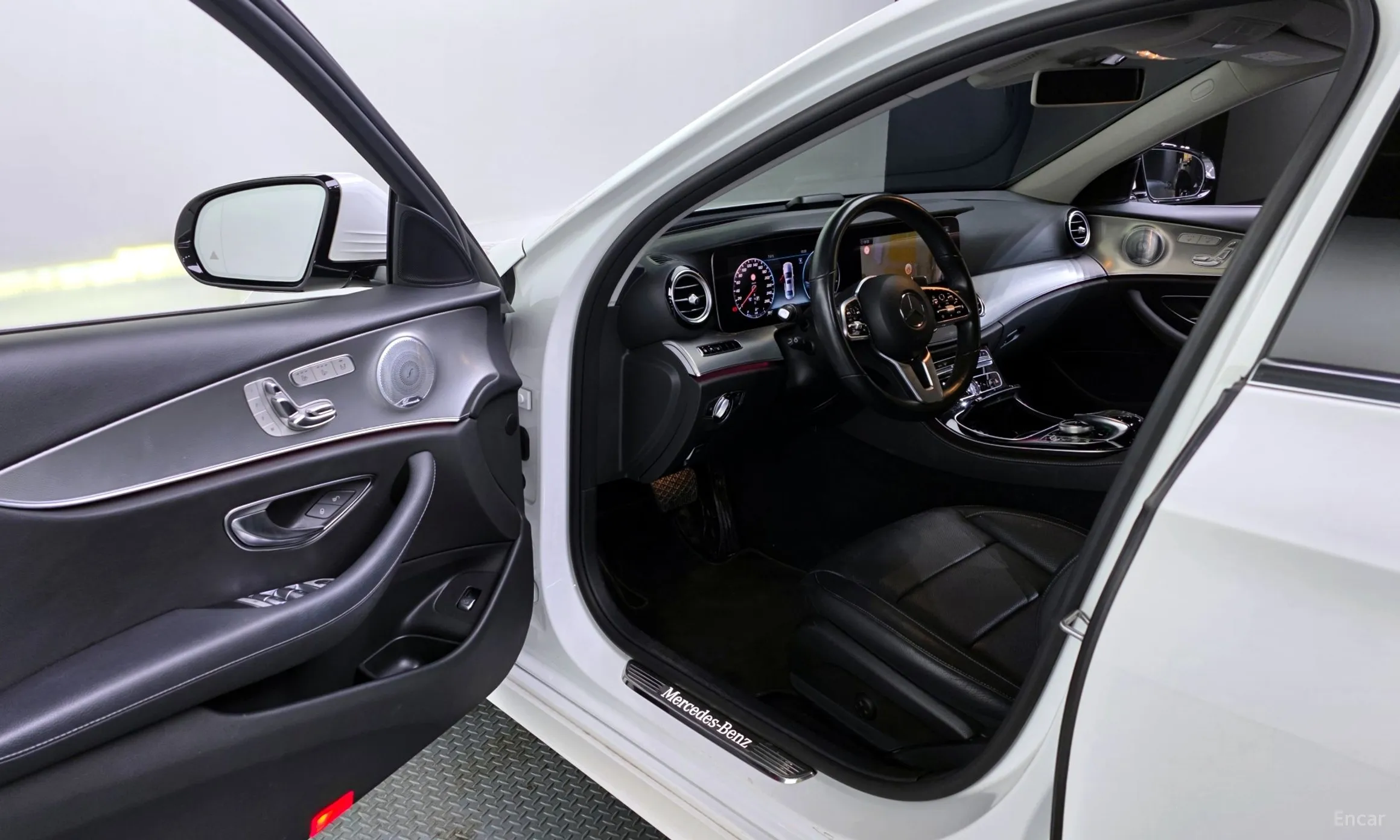 Mercedes Benz E-Class W213 превью 10