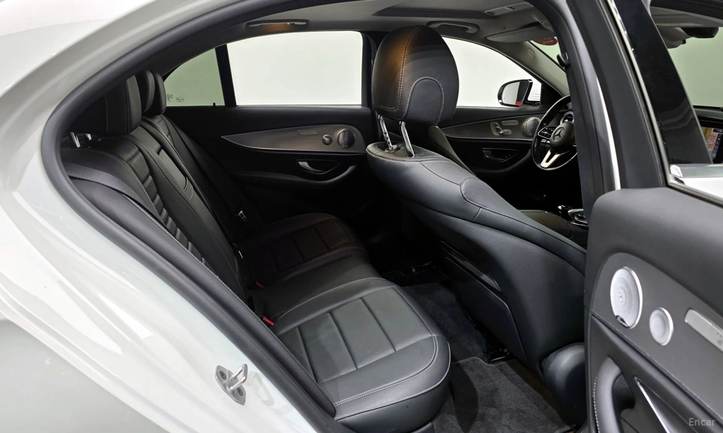 Mercedes Benz E-Class W213 превью 12